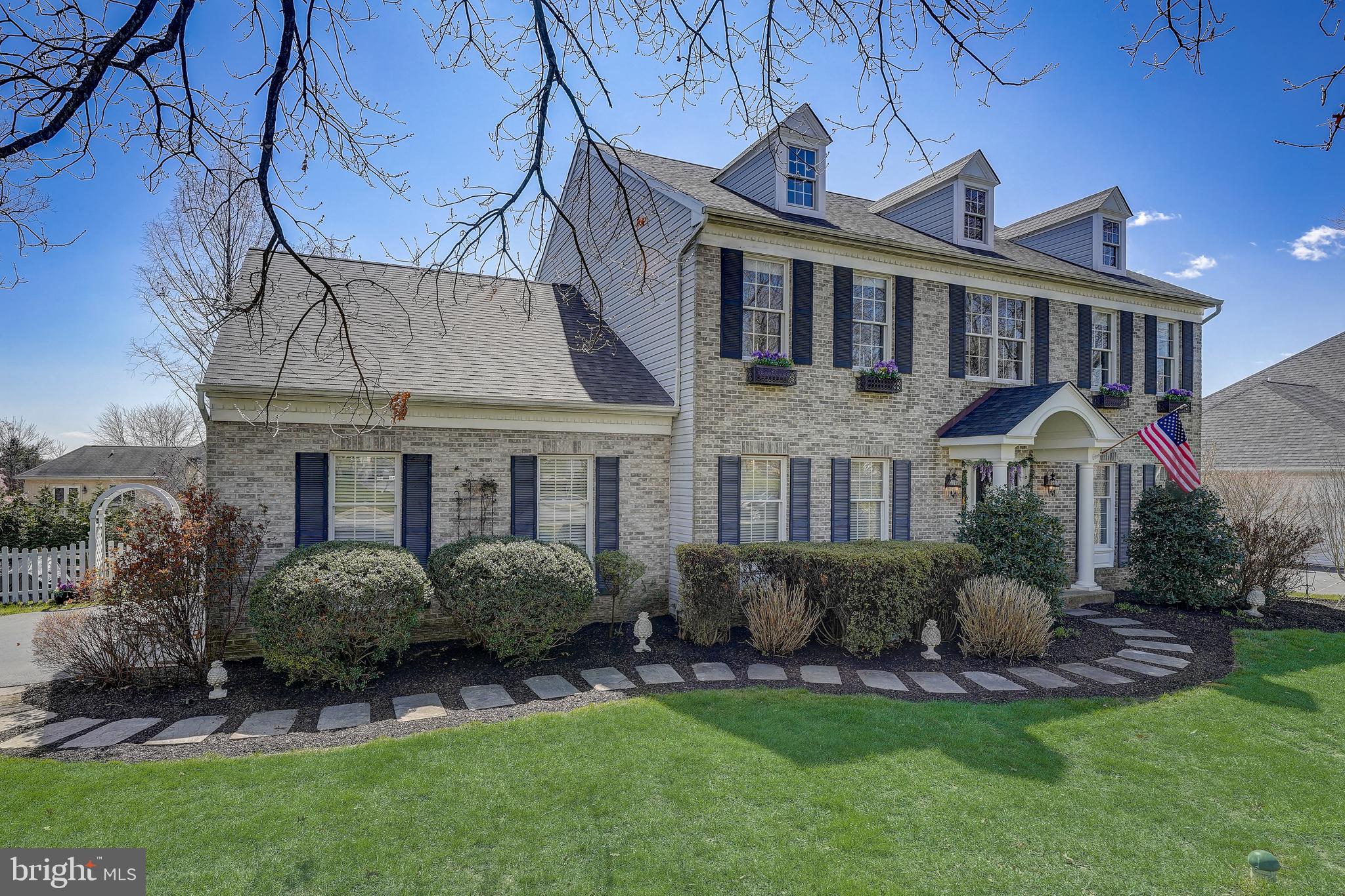 WILLIAMSBURG - Residential