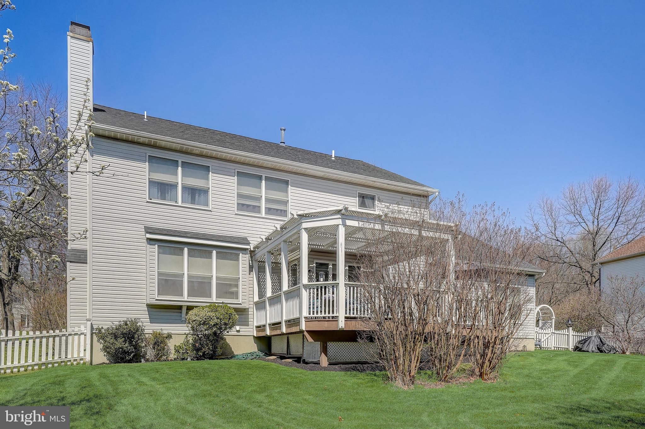 WILLIAMSBURG - Residential