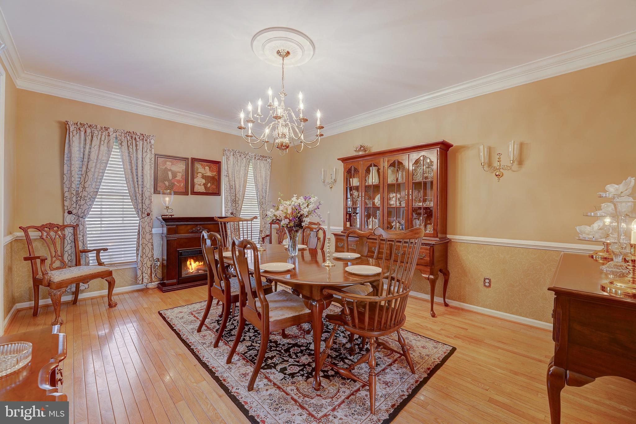 WILLIAMSBURG - Residential