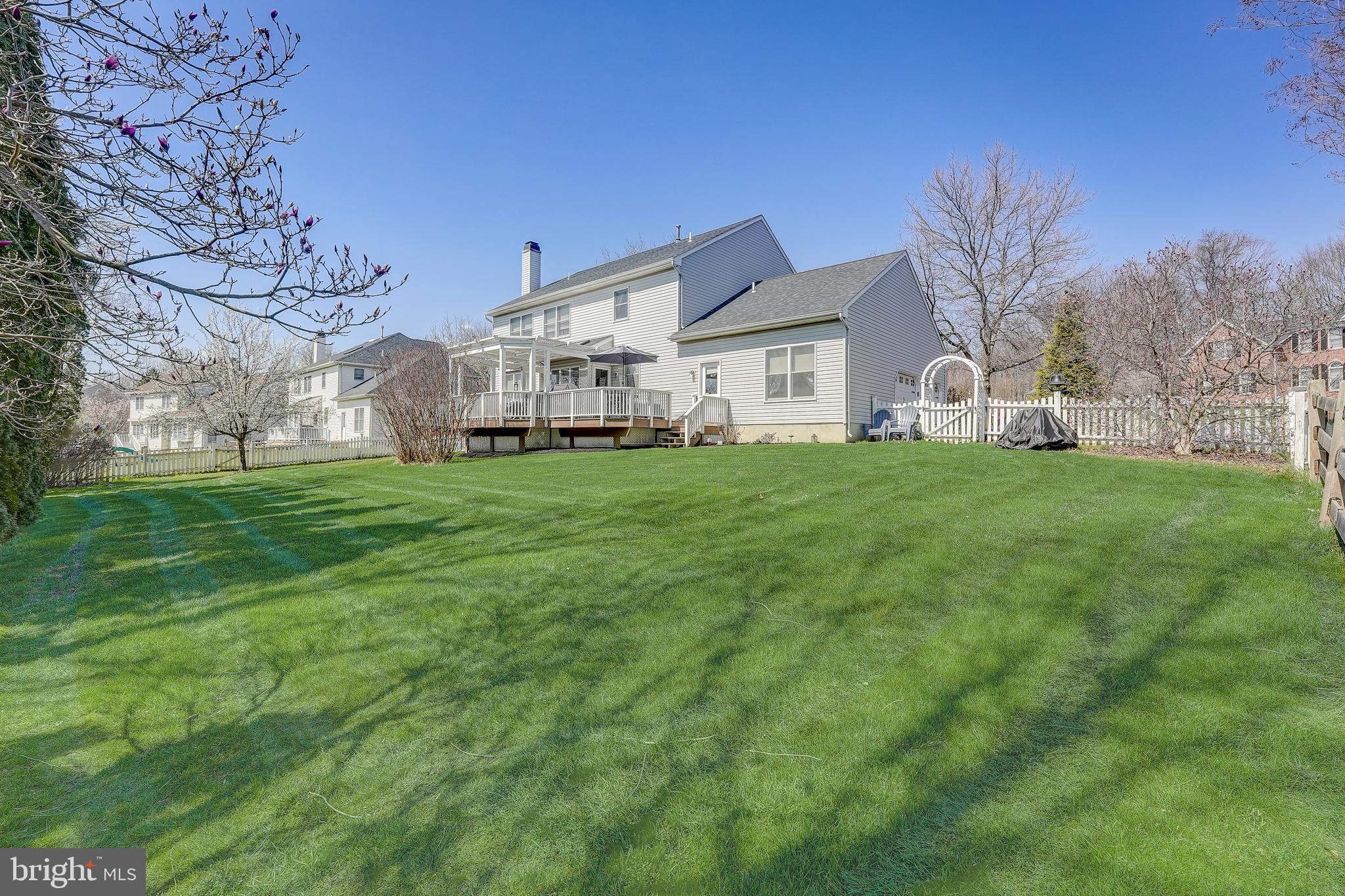 WILLIAMSBURG - Residential