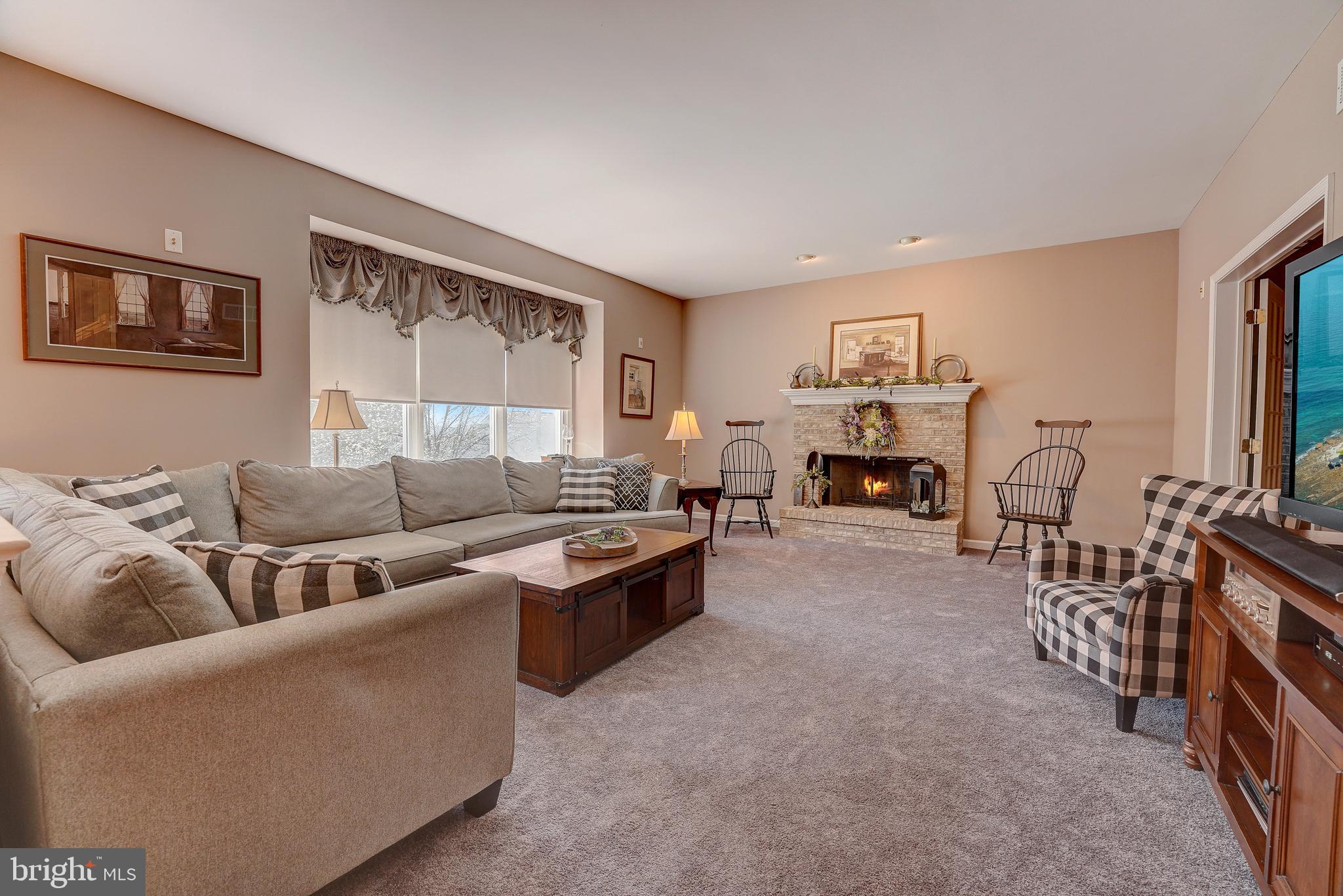 WILLIAMSBURG - Residential