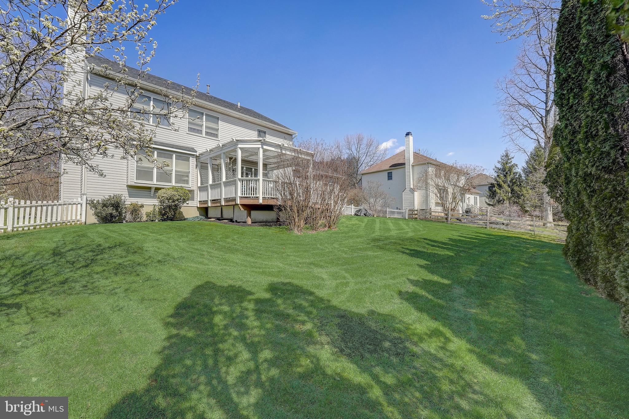 WILLIAMSBURG - Residential