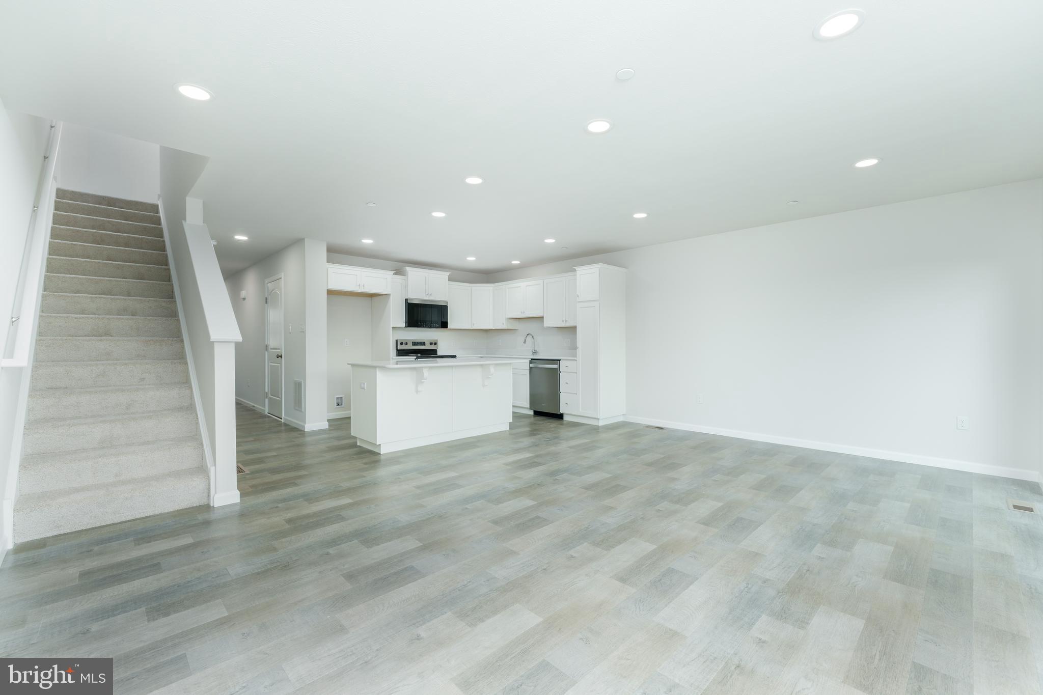 STEEPLECHASE - Residential