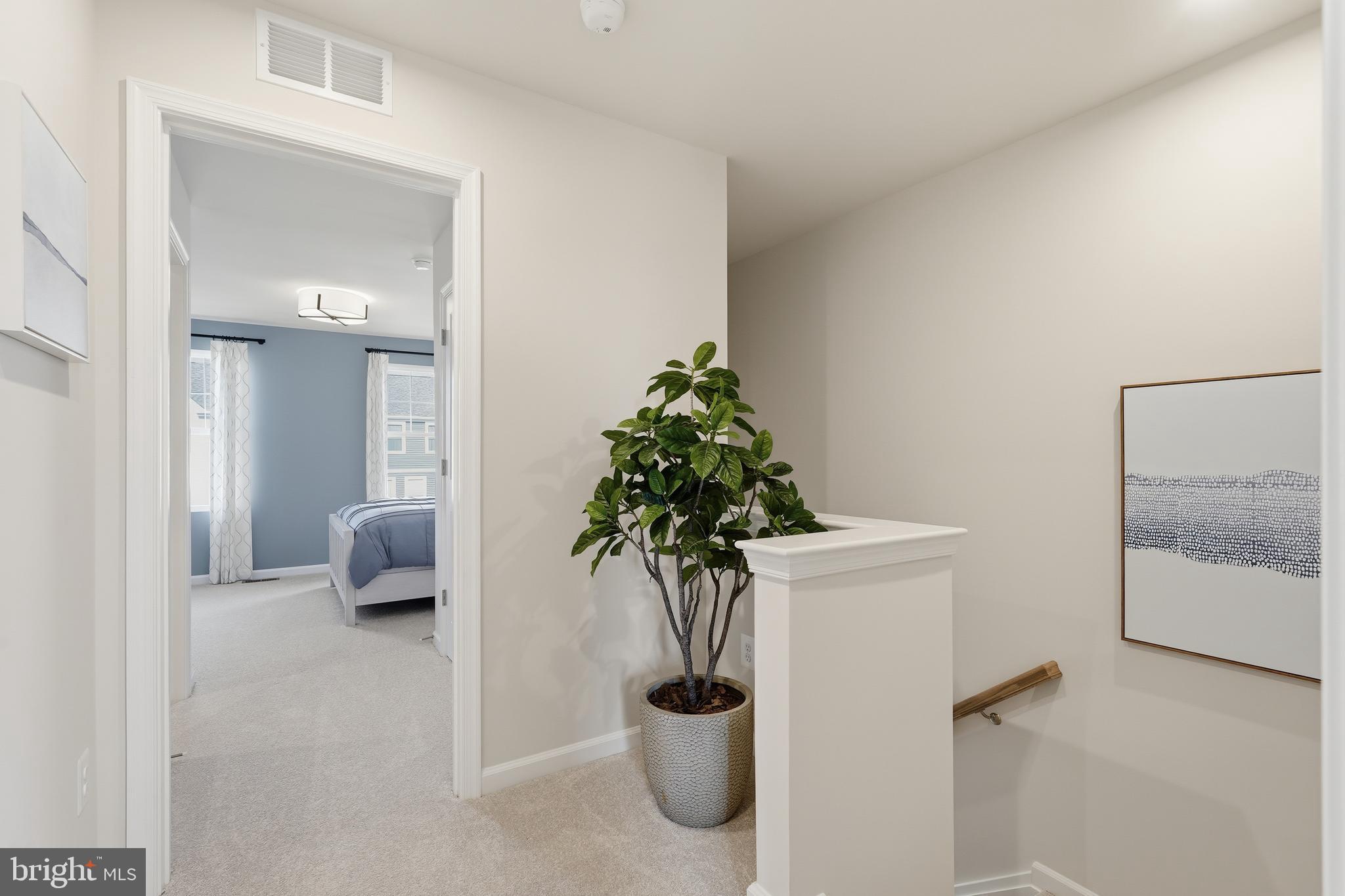 PRESIDENTS POINTE - Residential