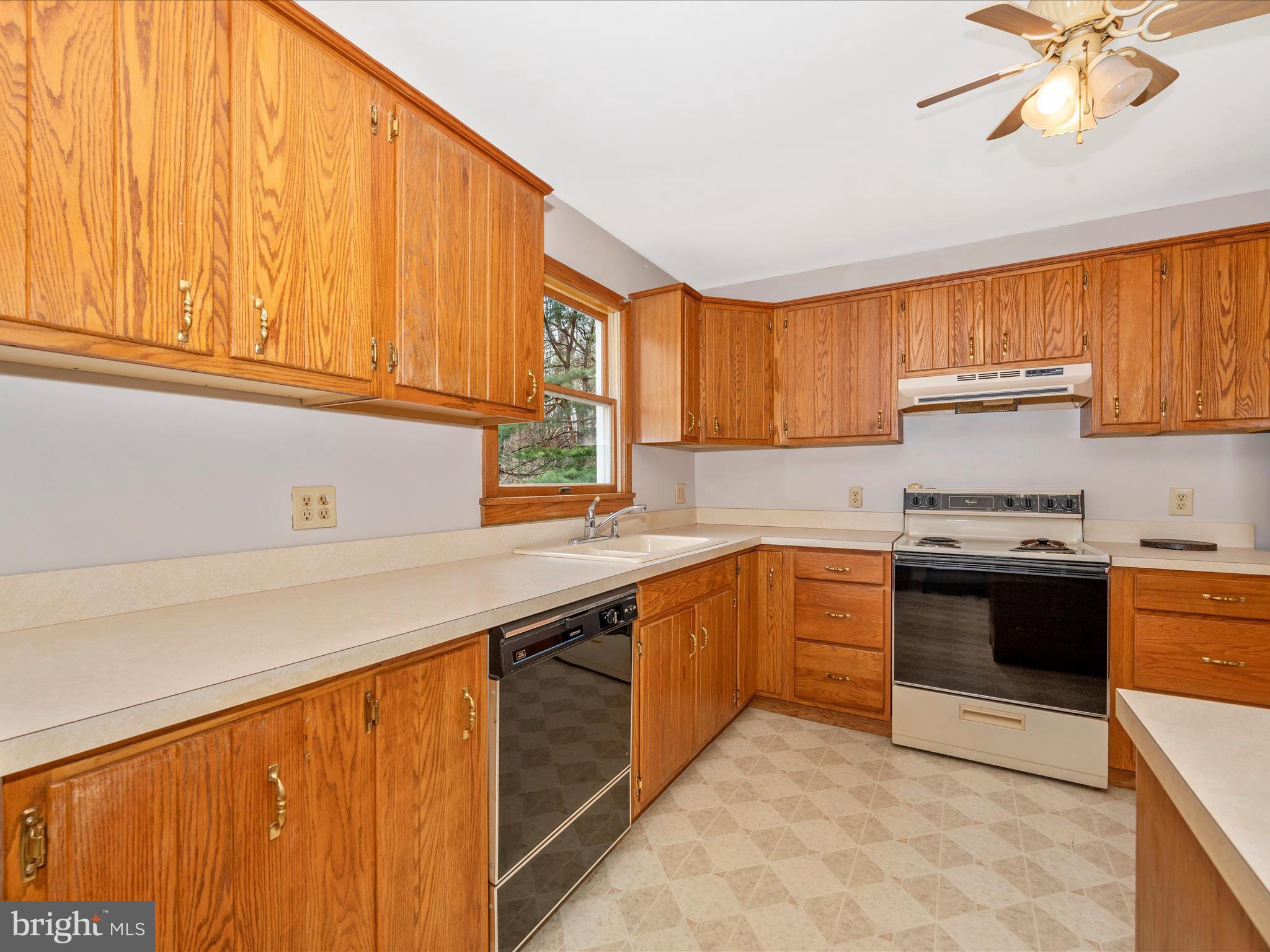 CHESTNUT GROVE - Residential