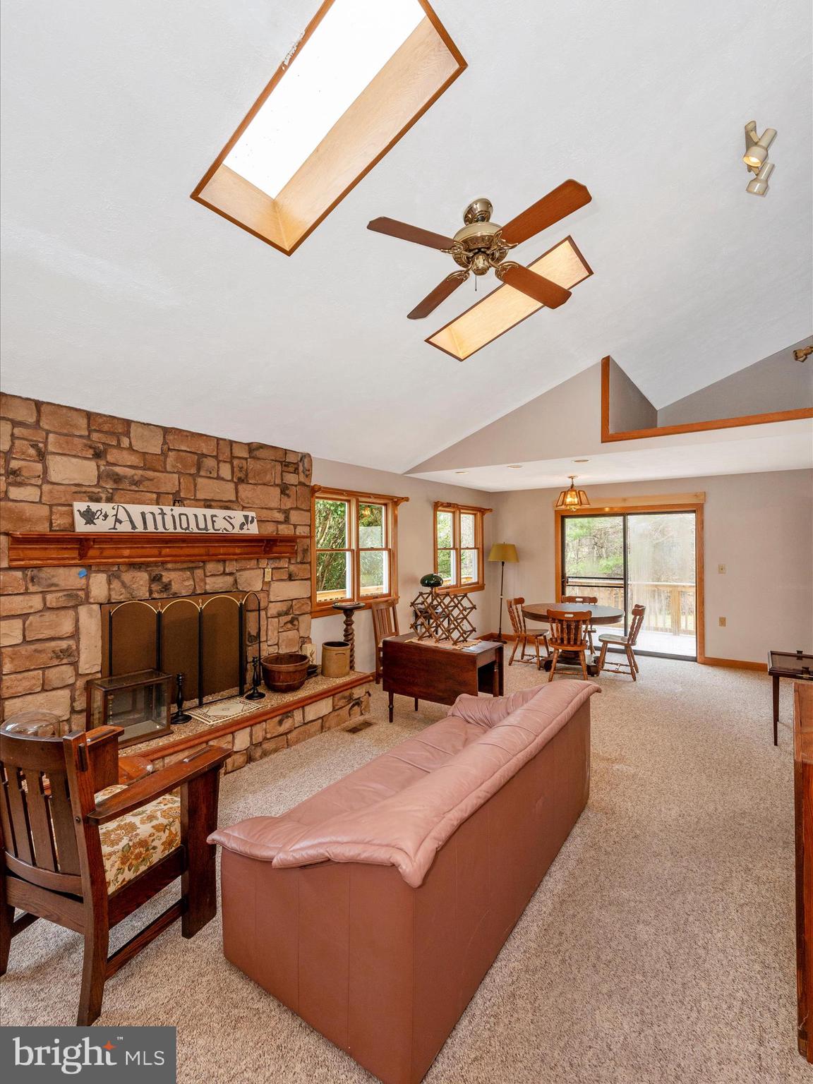 CHESTNUT GROVE - Residential