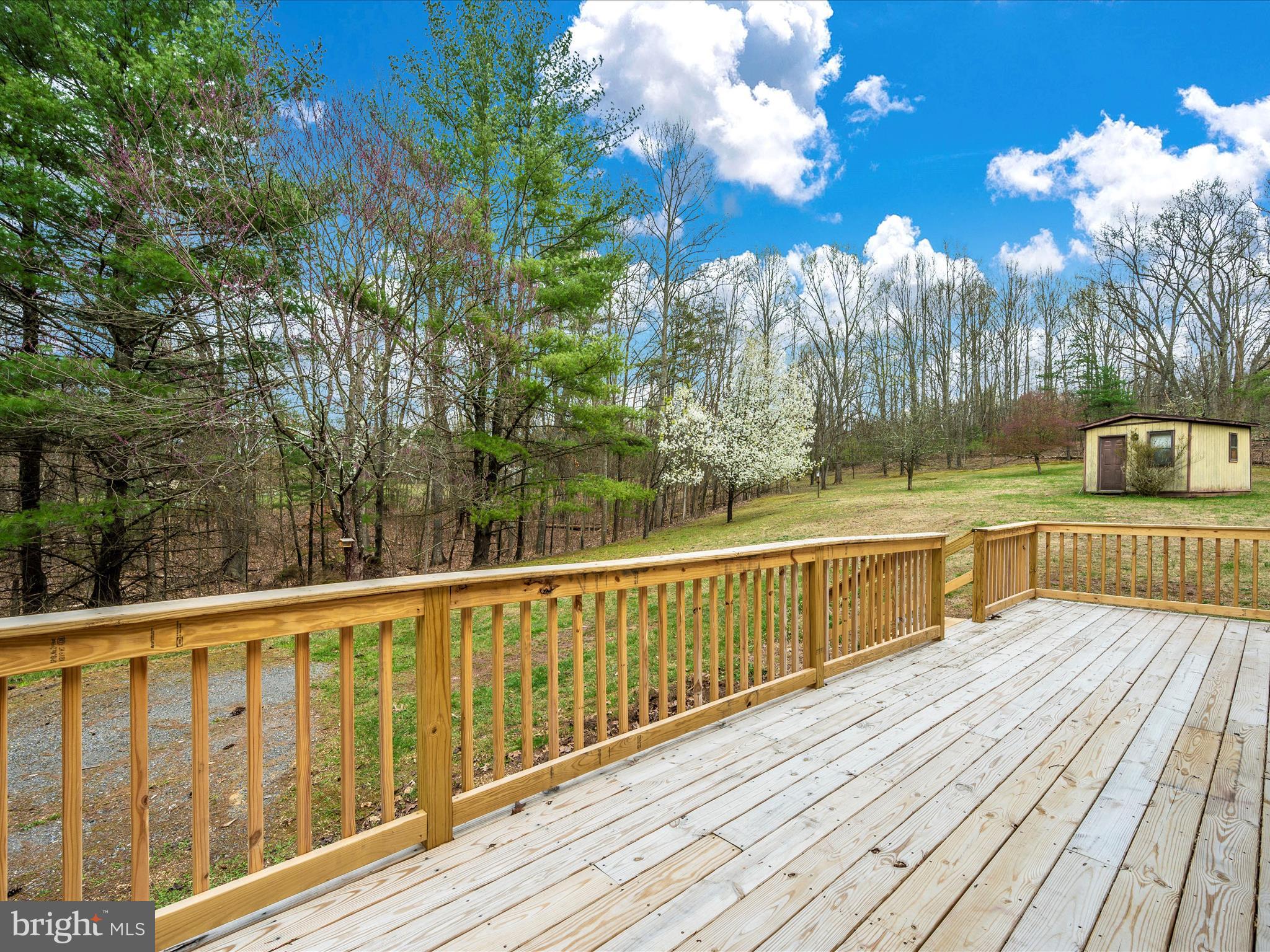 CHESTNUT GROVE - Residential