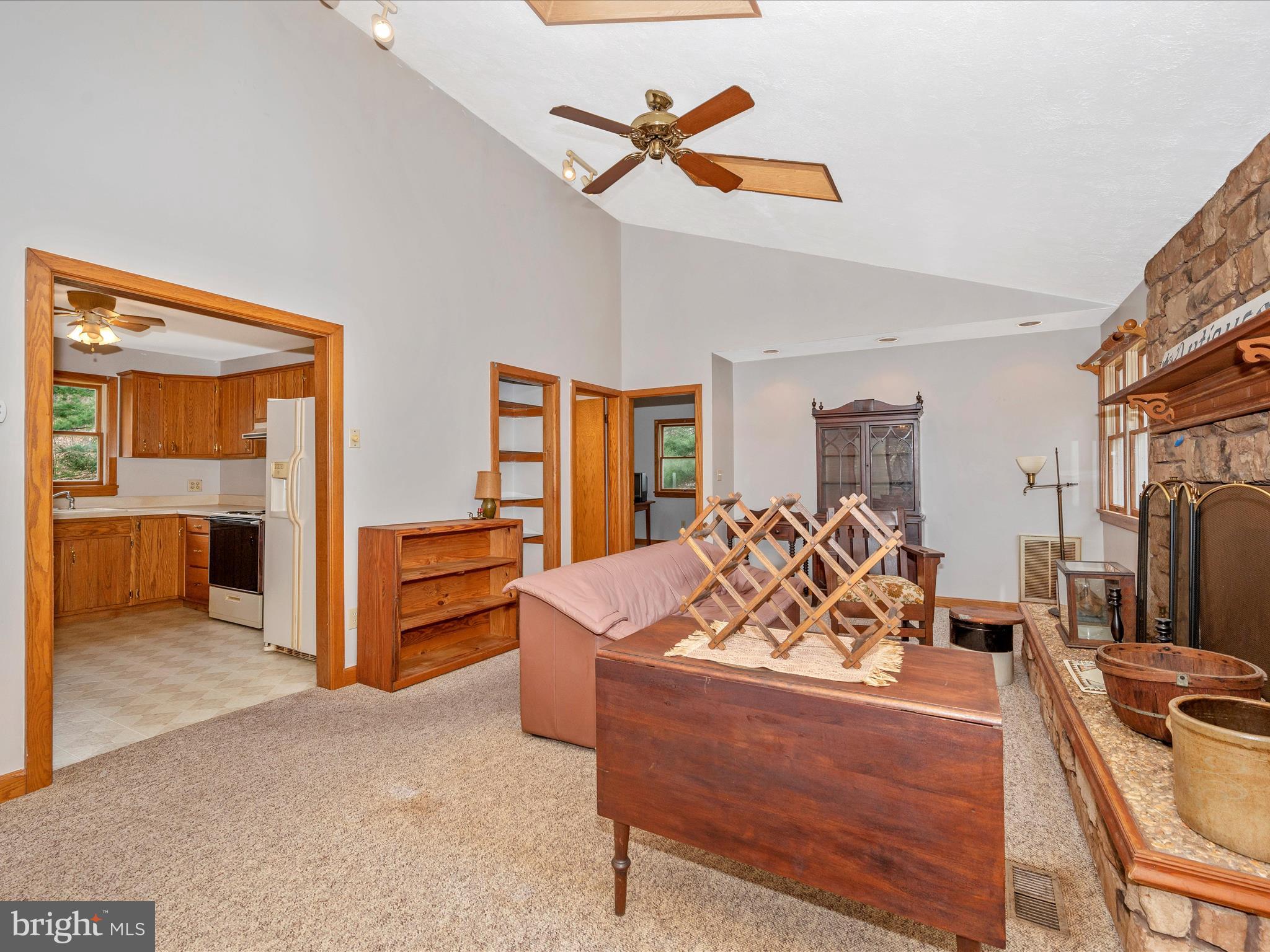 CHESTNUT GROVE - Residential