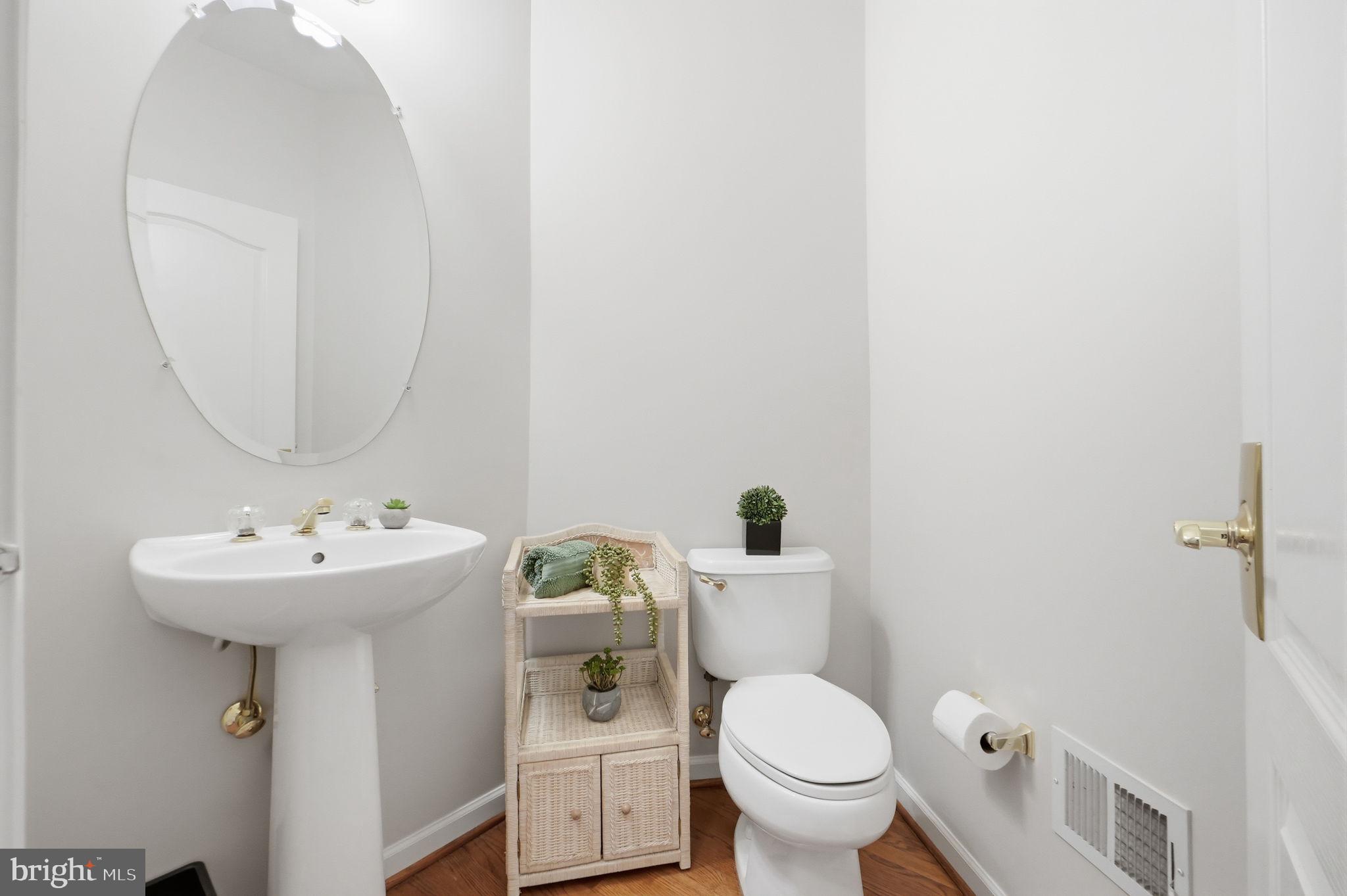 BELMONT COUNTRY CLUB - Residential