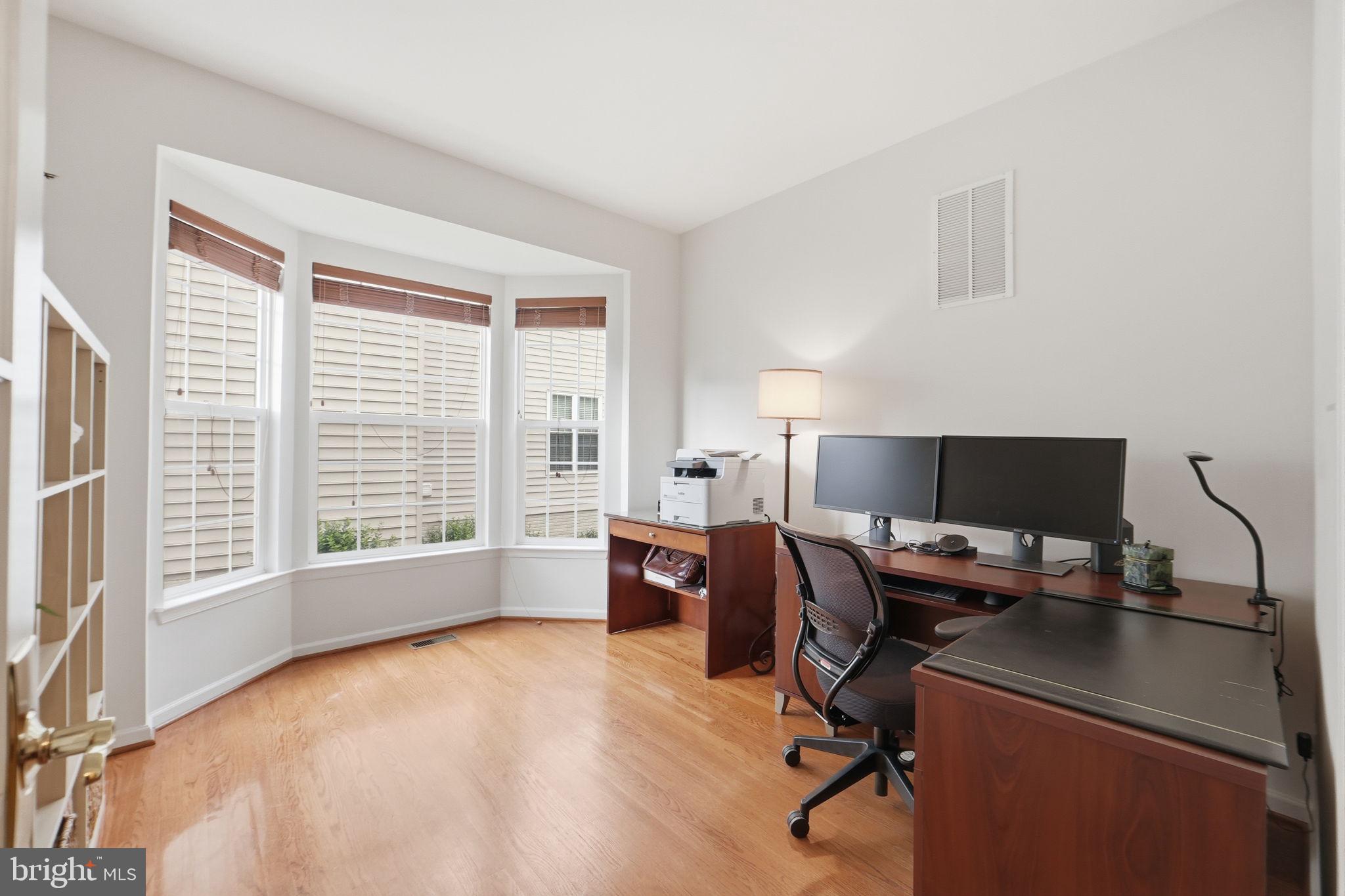 BELMONT COUNTRY CLUB - Residential