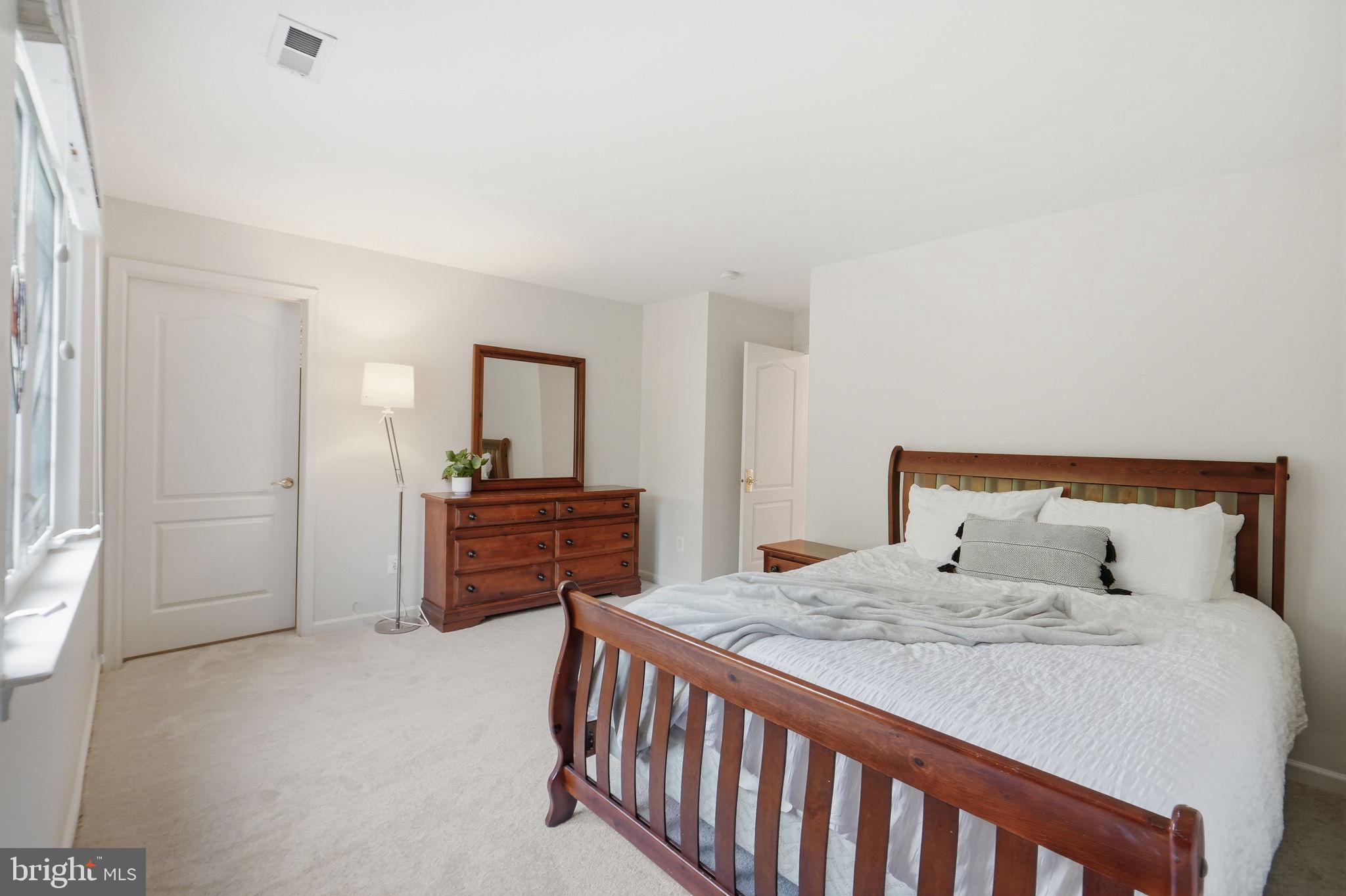 BELMONT COUNTRY CLUB - Residential