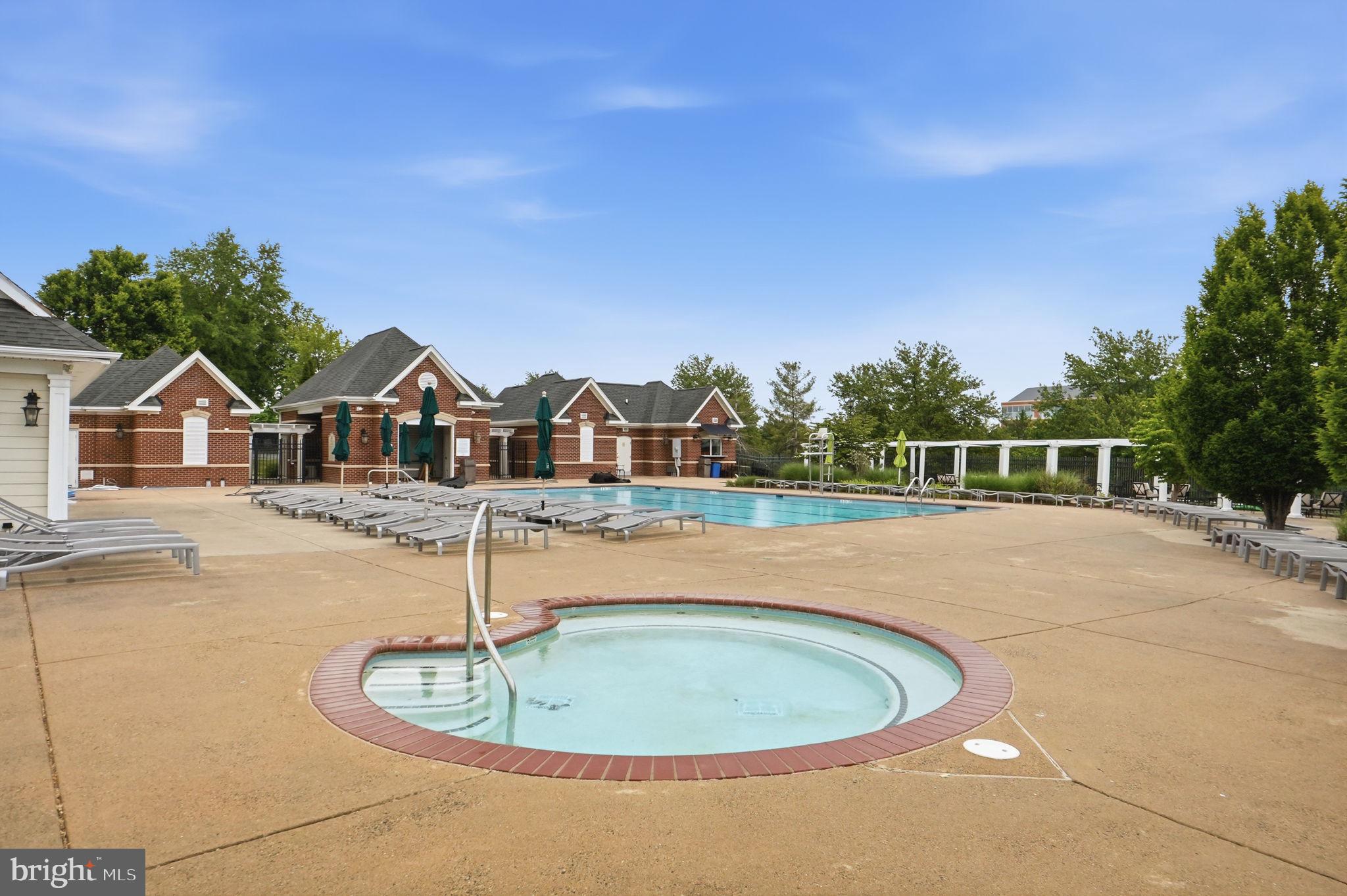 BELMONT COUNTRY CLUB - Residential
