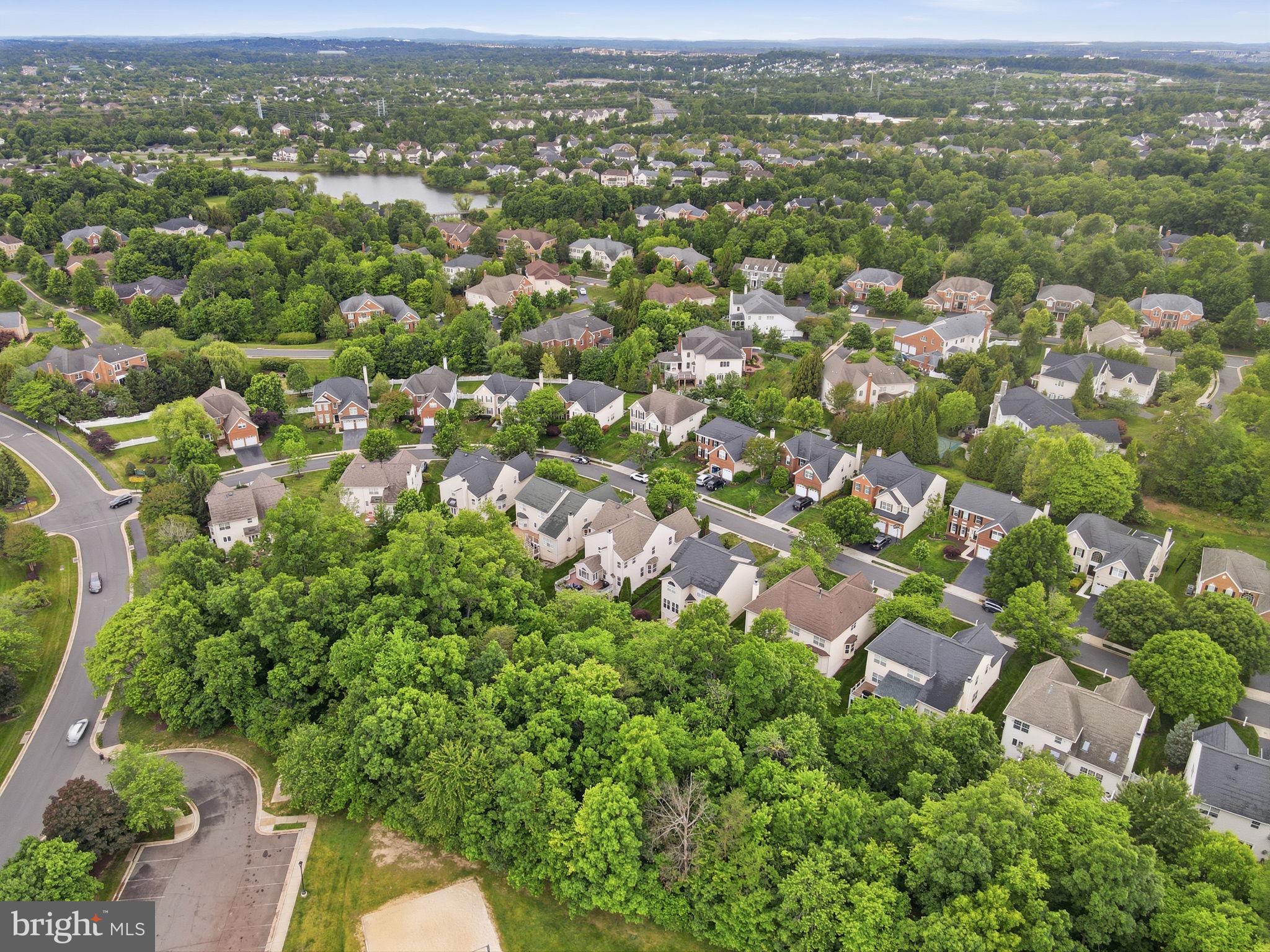 BELMONT COUNTRY CLUB - Residential