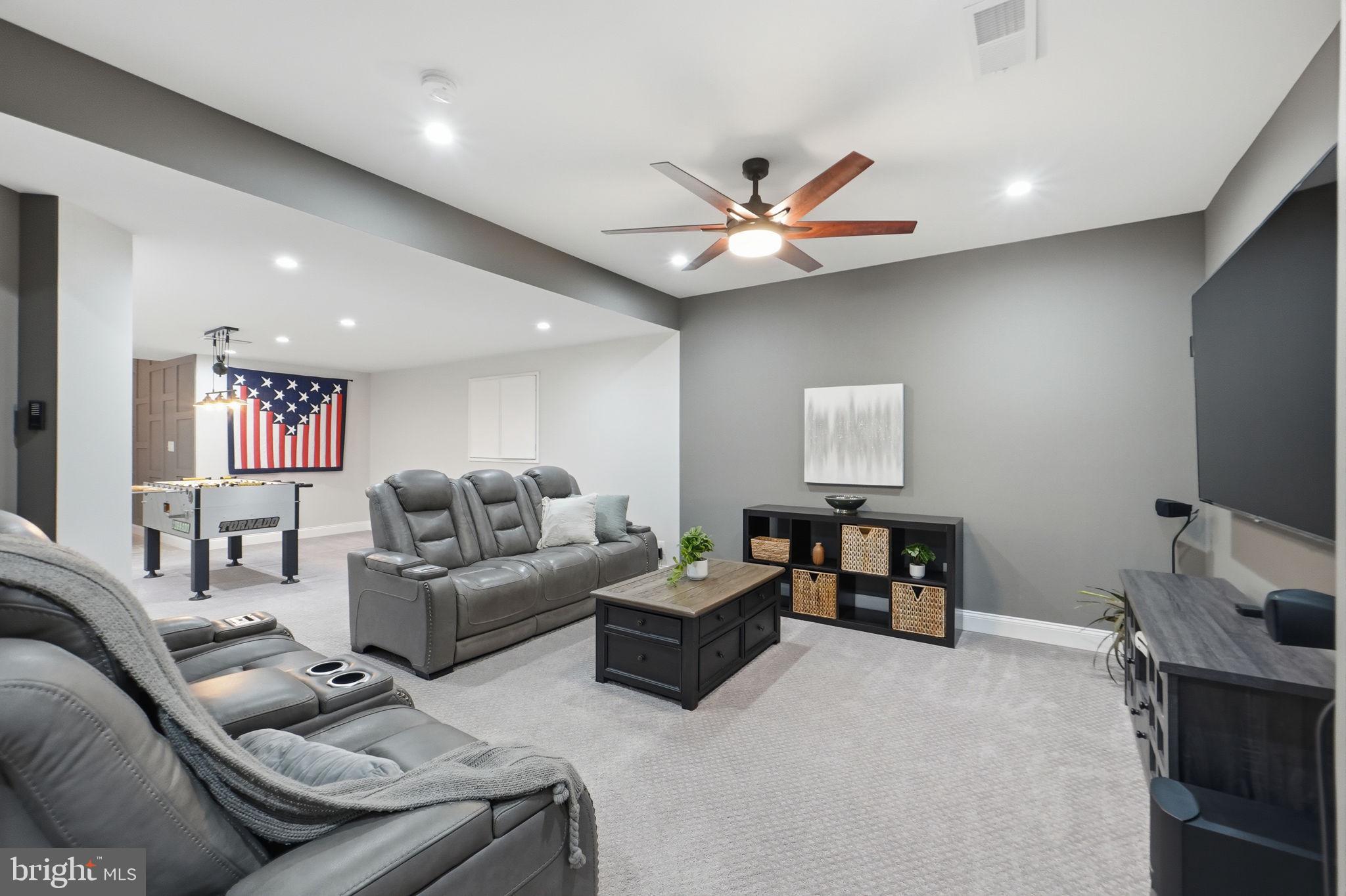 BELMONT COUNTRY CLUB - Residential