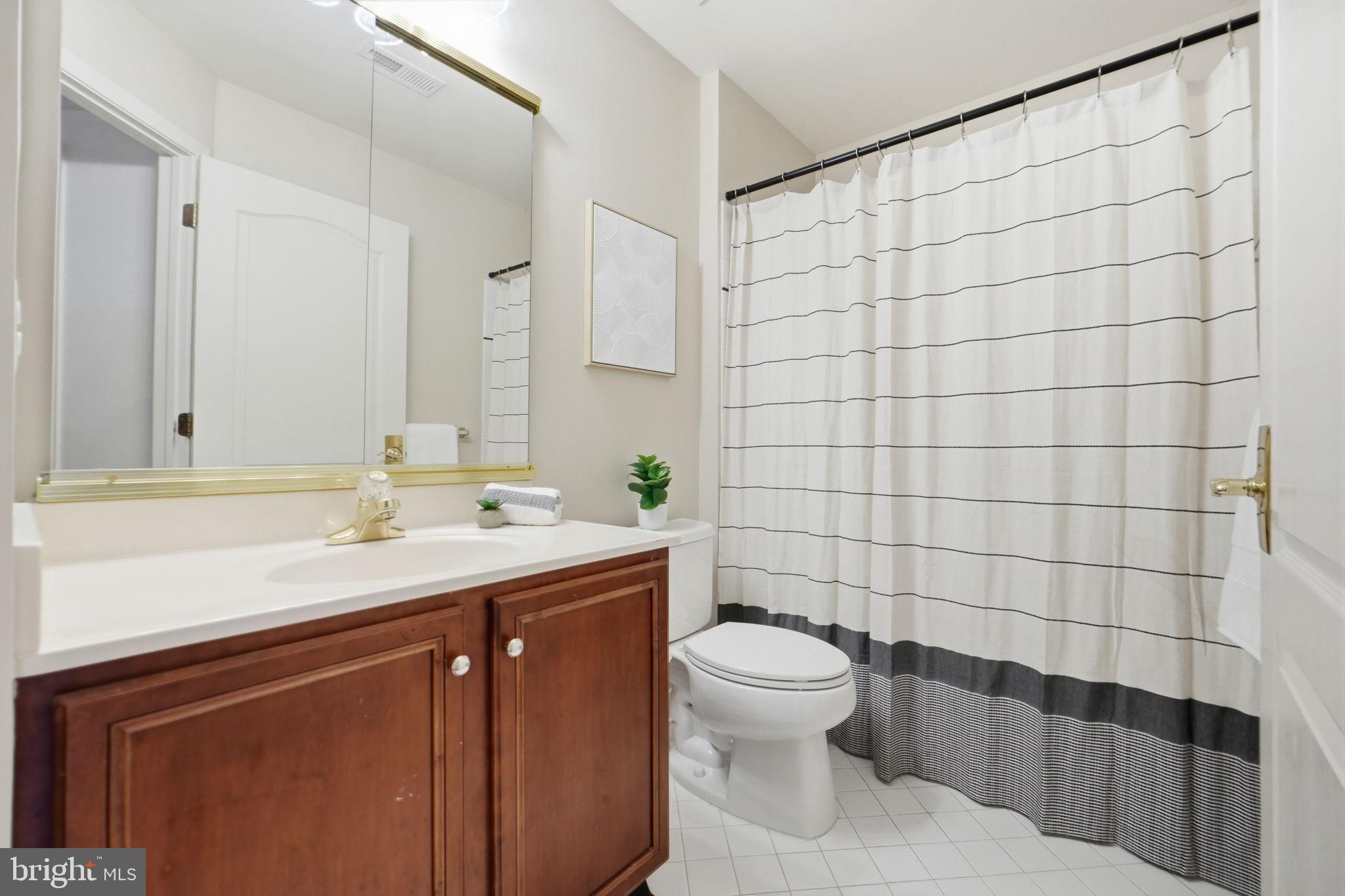 BELMONT COUNTRY CLUB - Residential