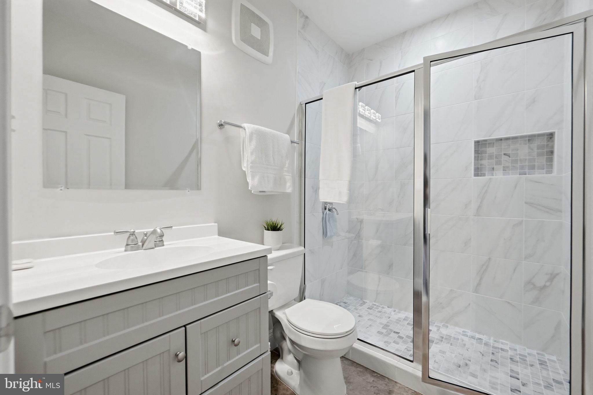 BELMONT COUNTRY CLUB - Residential
