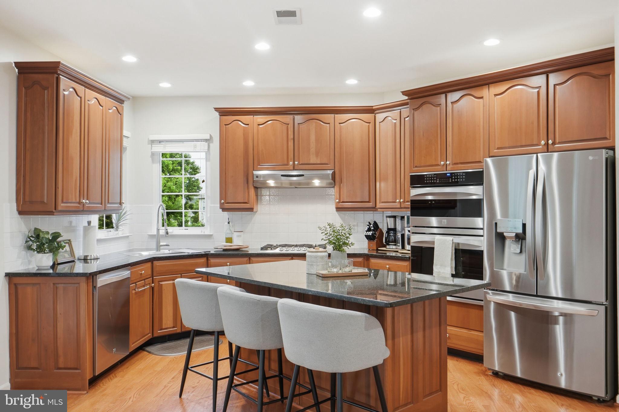 BELMONT COUNTRY CLUB - Residential