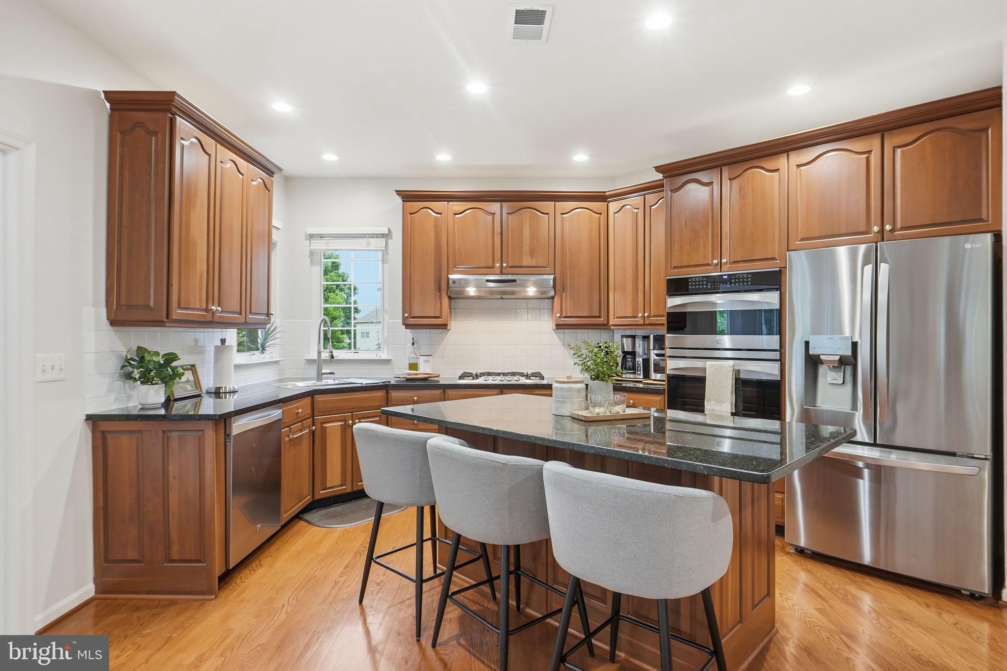 BELMONT COUNTRY CLUB - Residential