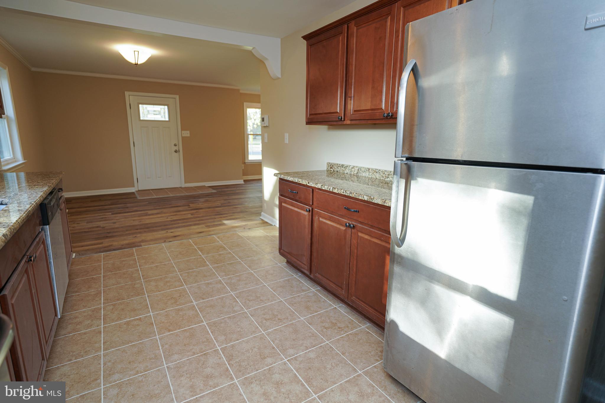 LIVINGSTON HEIGHTS - Residential Lease