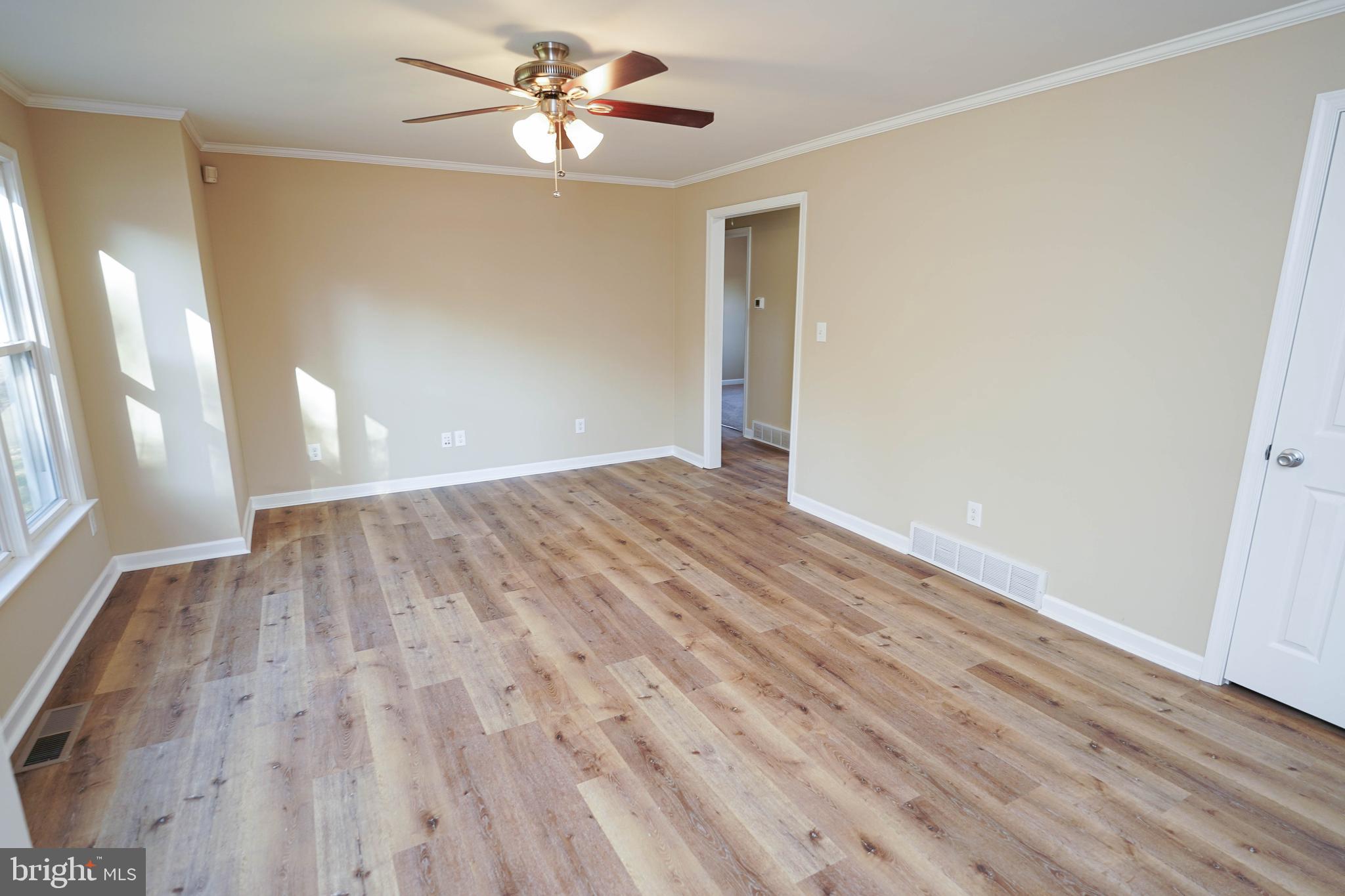 LIVINGSTON HEIGHTS - Residential Lease