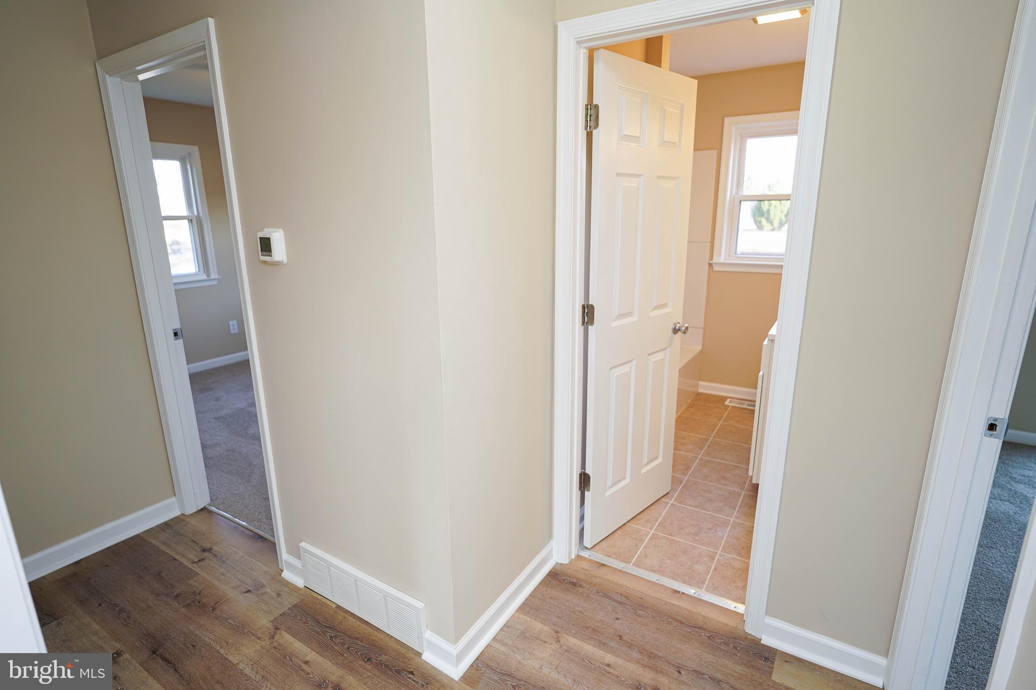 LIVINGSTON HEIGHTS - Residential Lease