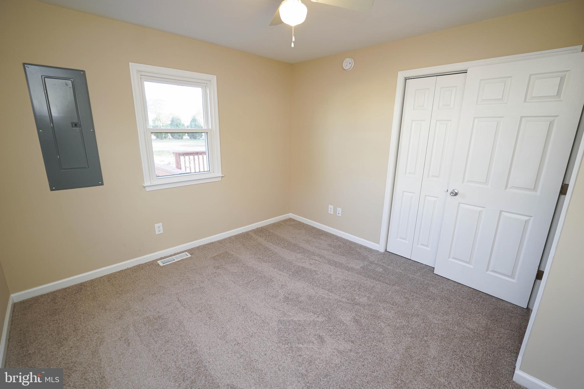 LIVINGSTON HEIGHTS - Residential Lease