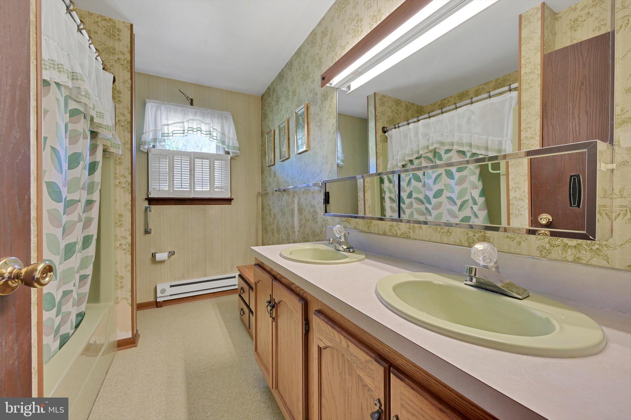 HEIDELBERG COURT - Residential