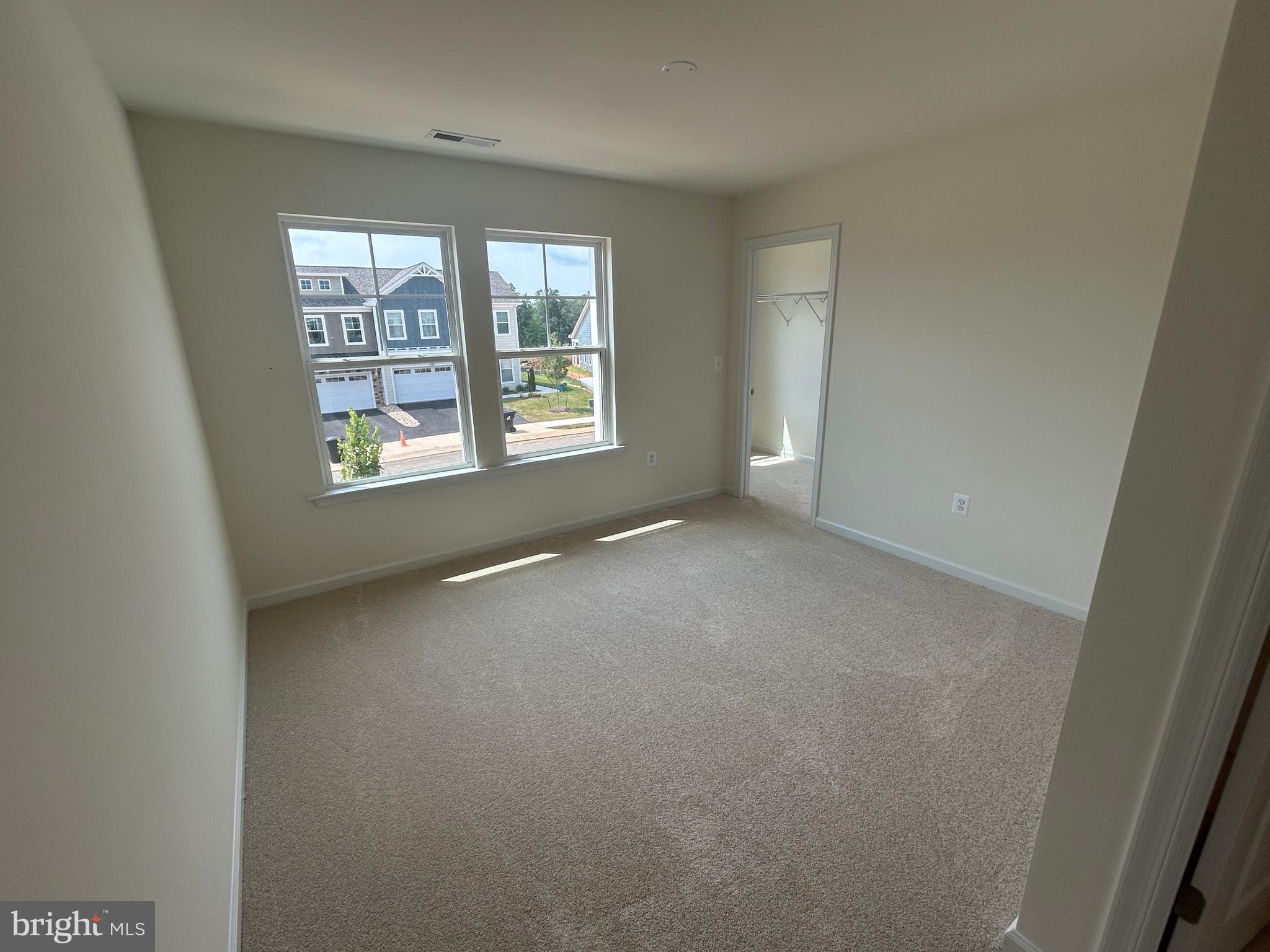 SPRING CREEK - Residential