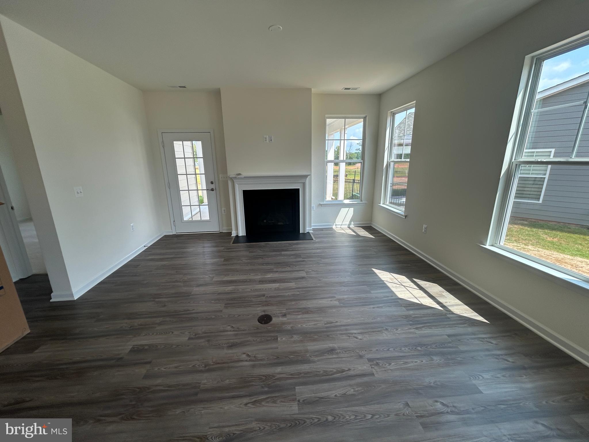 SPRING CREEK - Residential