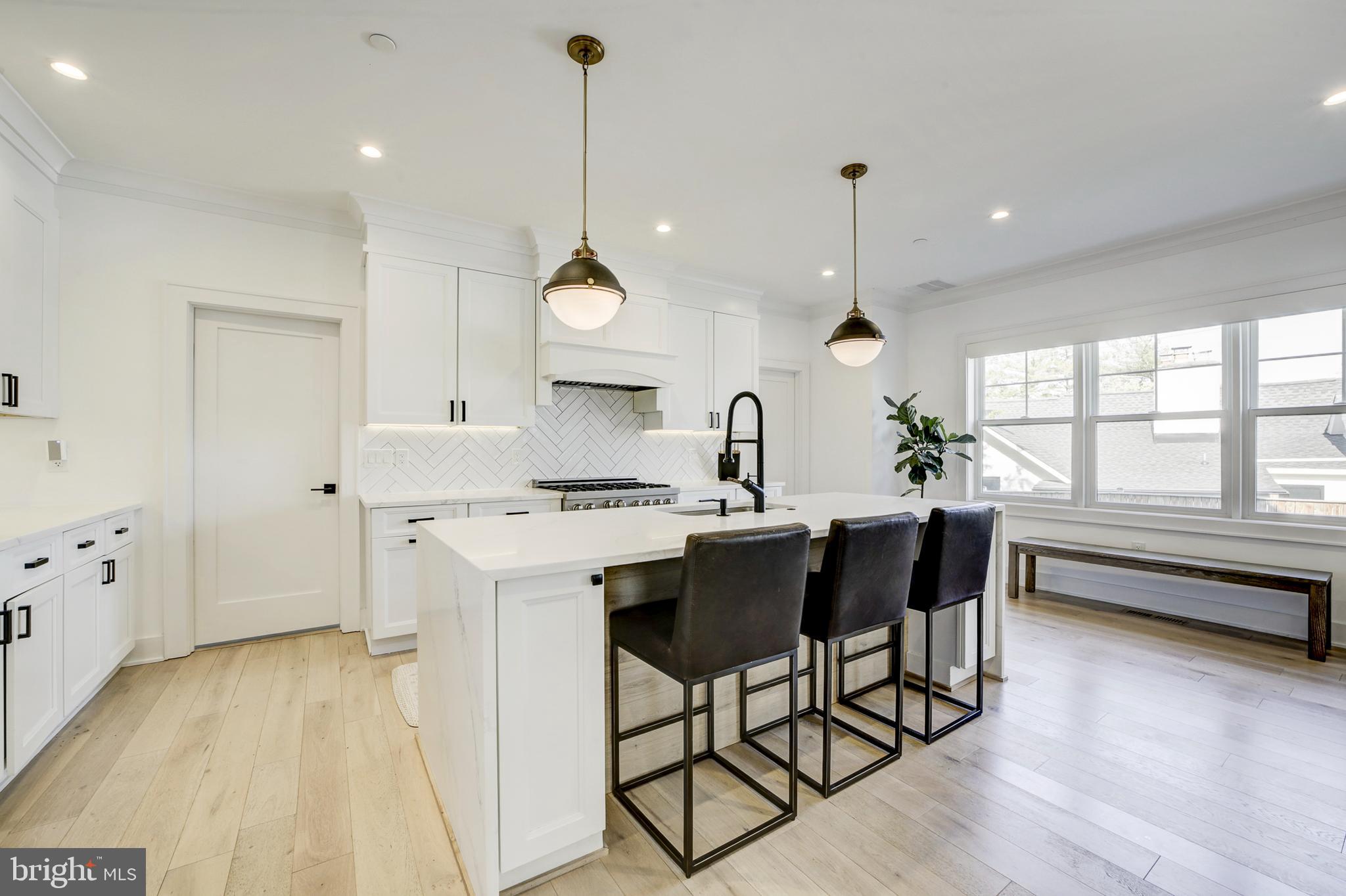 MARYMOUNT - Residential