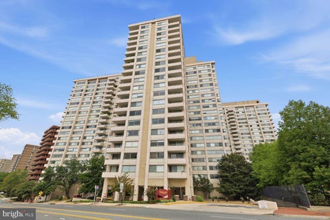 Photo of 4515 Willard Avenue #2119S, CHEVY CHASE, MD 20815 (MLS # MDMC2256962)