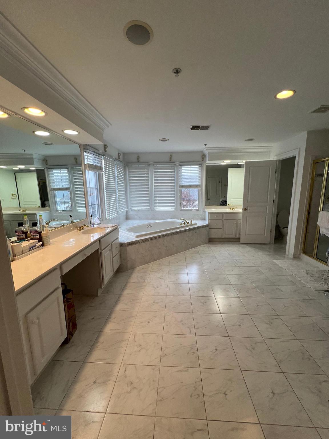 FALLSGROVE - Residential