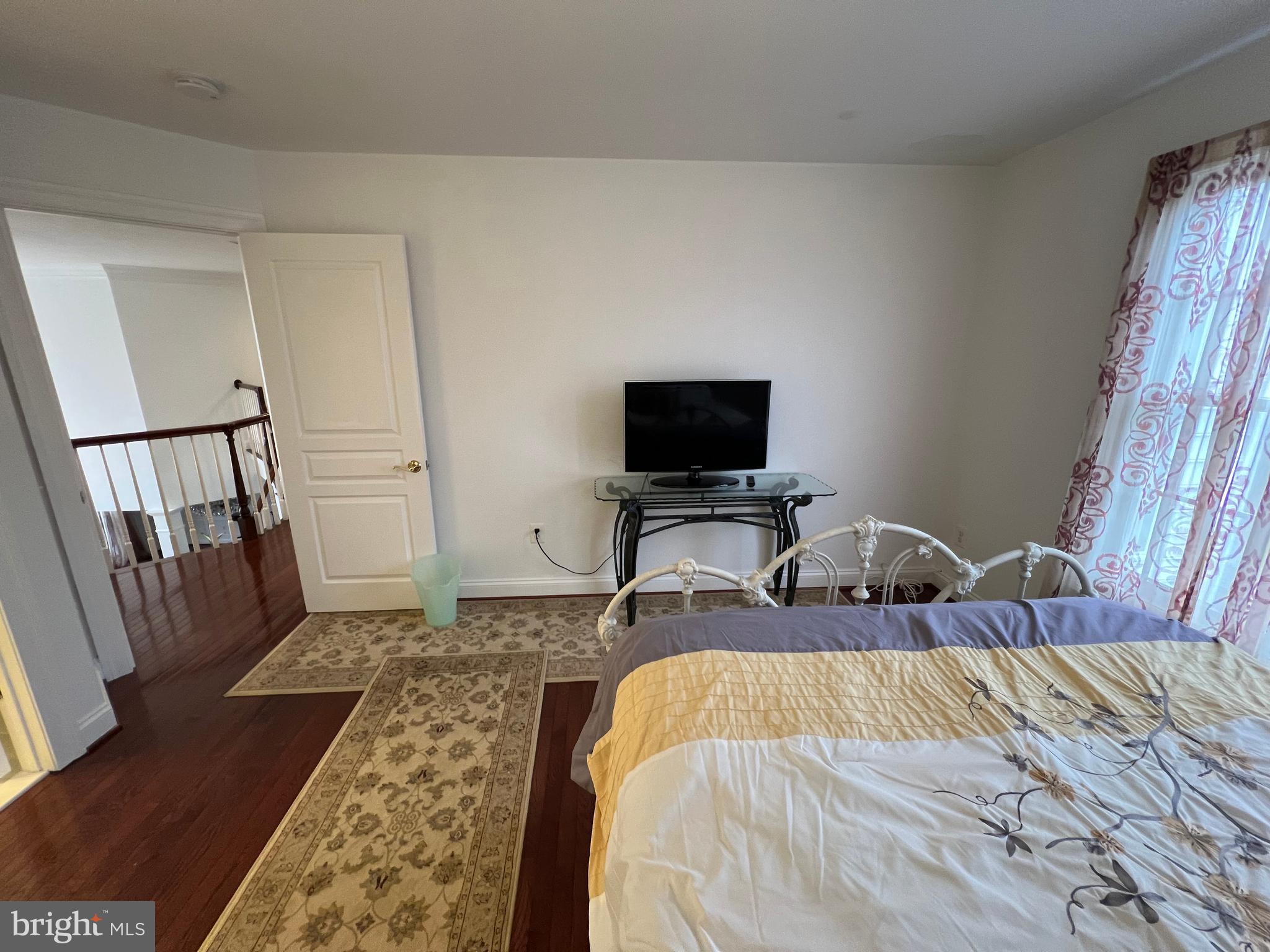 FALLSGROVE - Residential