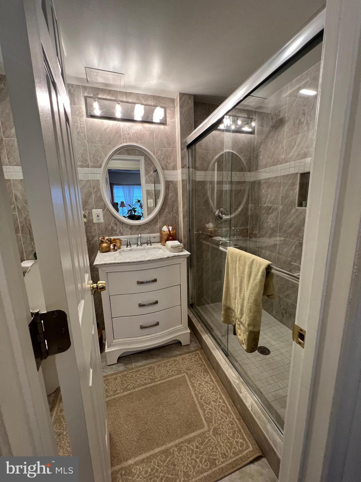 FALLSGROVE - Residential