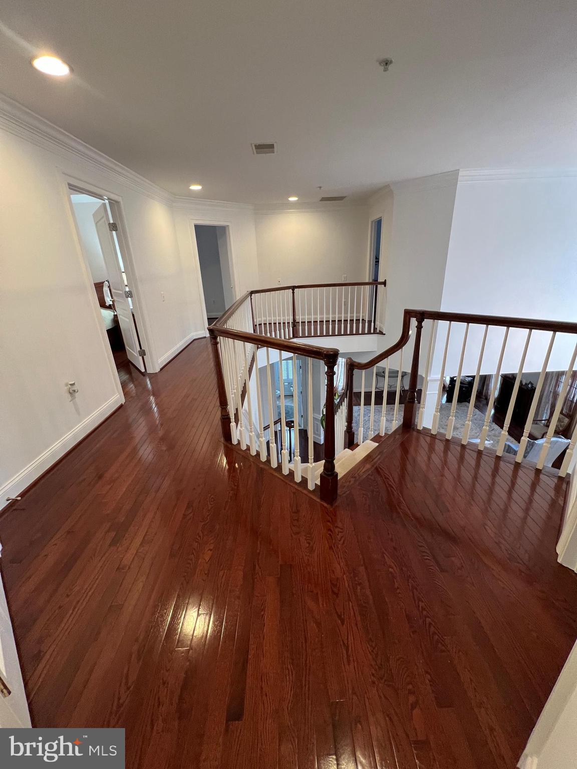 FALLSGROVE - Residential