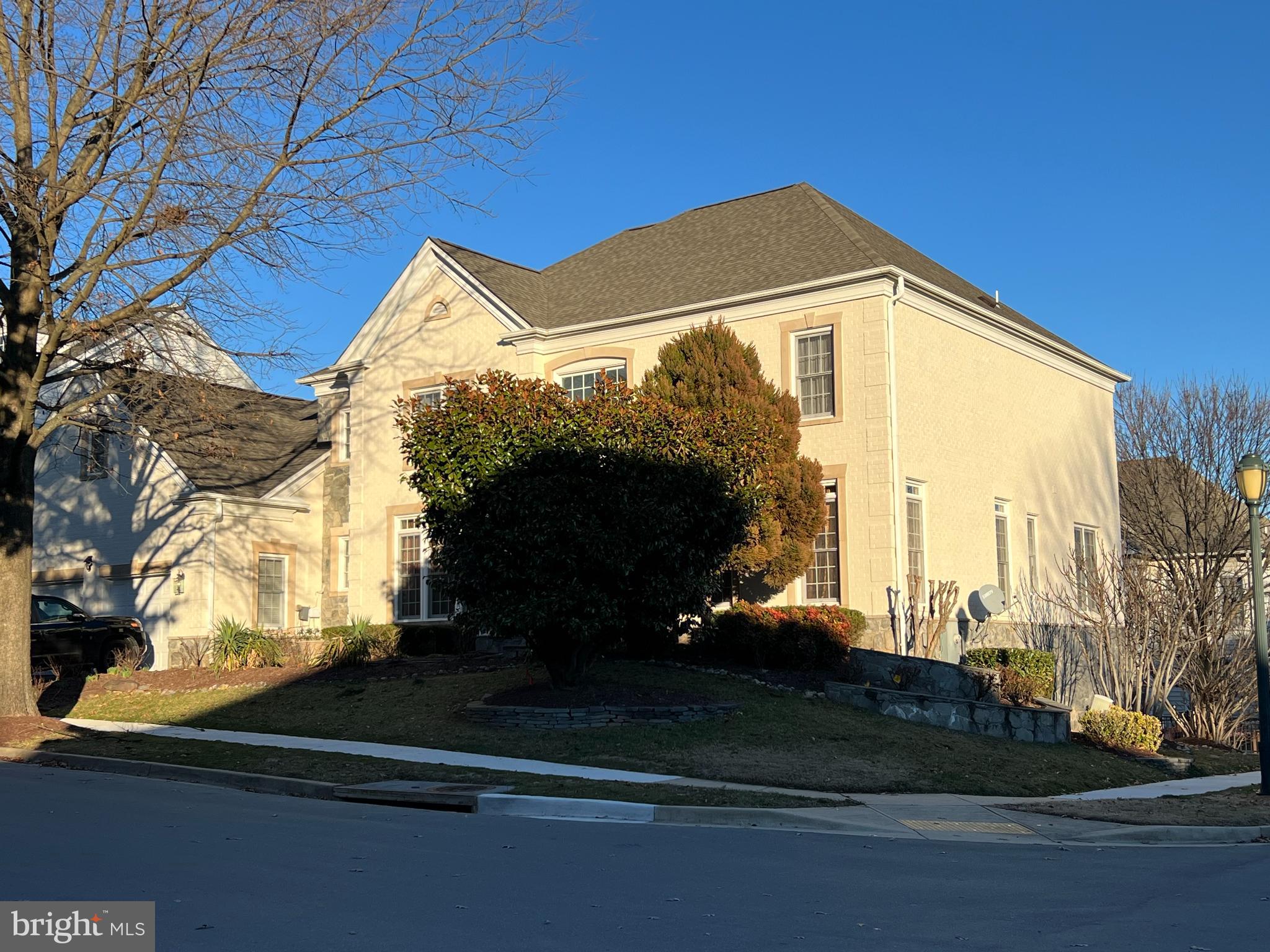 FALLSGROVE - Residential