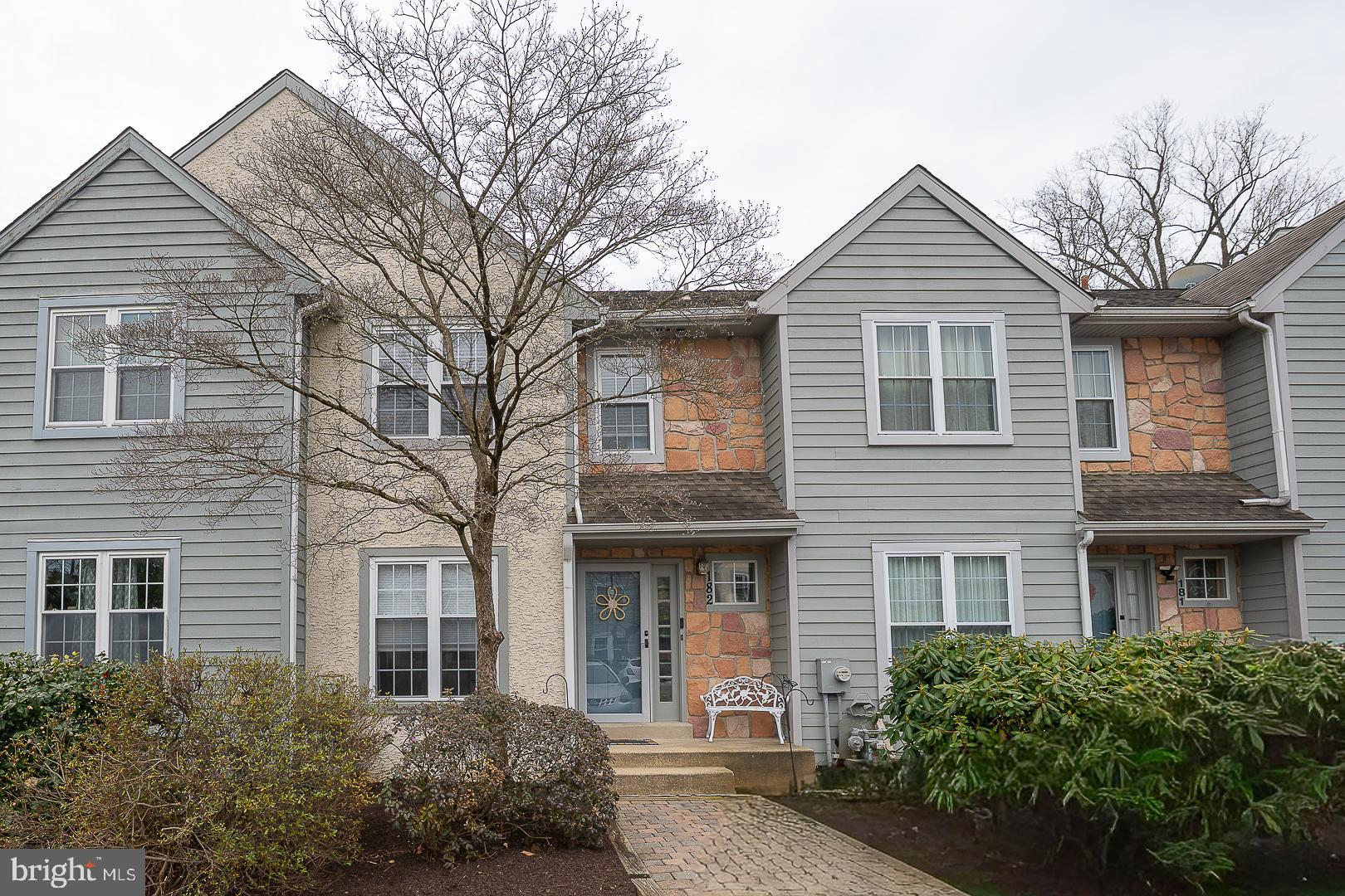 BALLINAHINCH - Residential