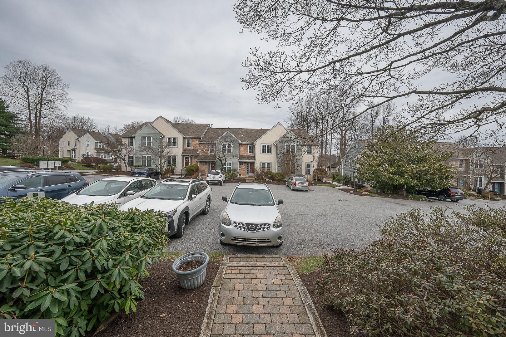 BALLINAHINCH - Residential