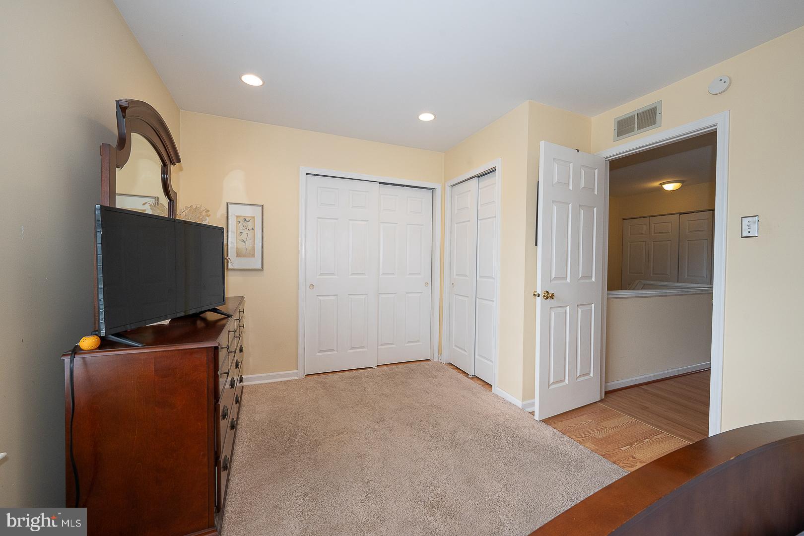 BALLINAHINCH - Residential