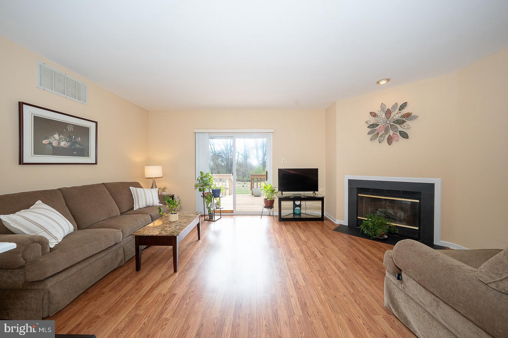 BALLINAHINCH - Residential