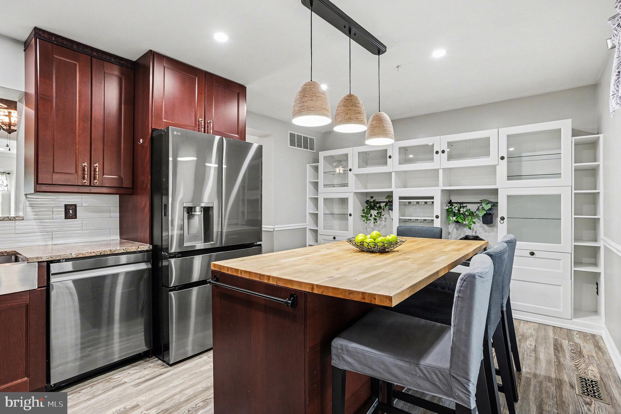 BRISTOL FOREST - Residential