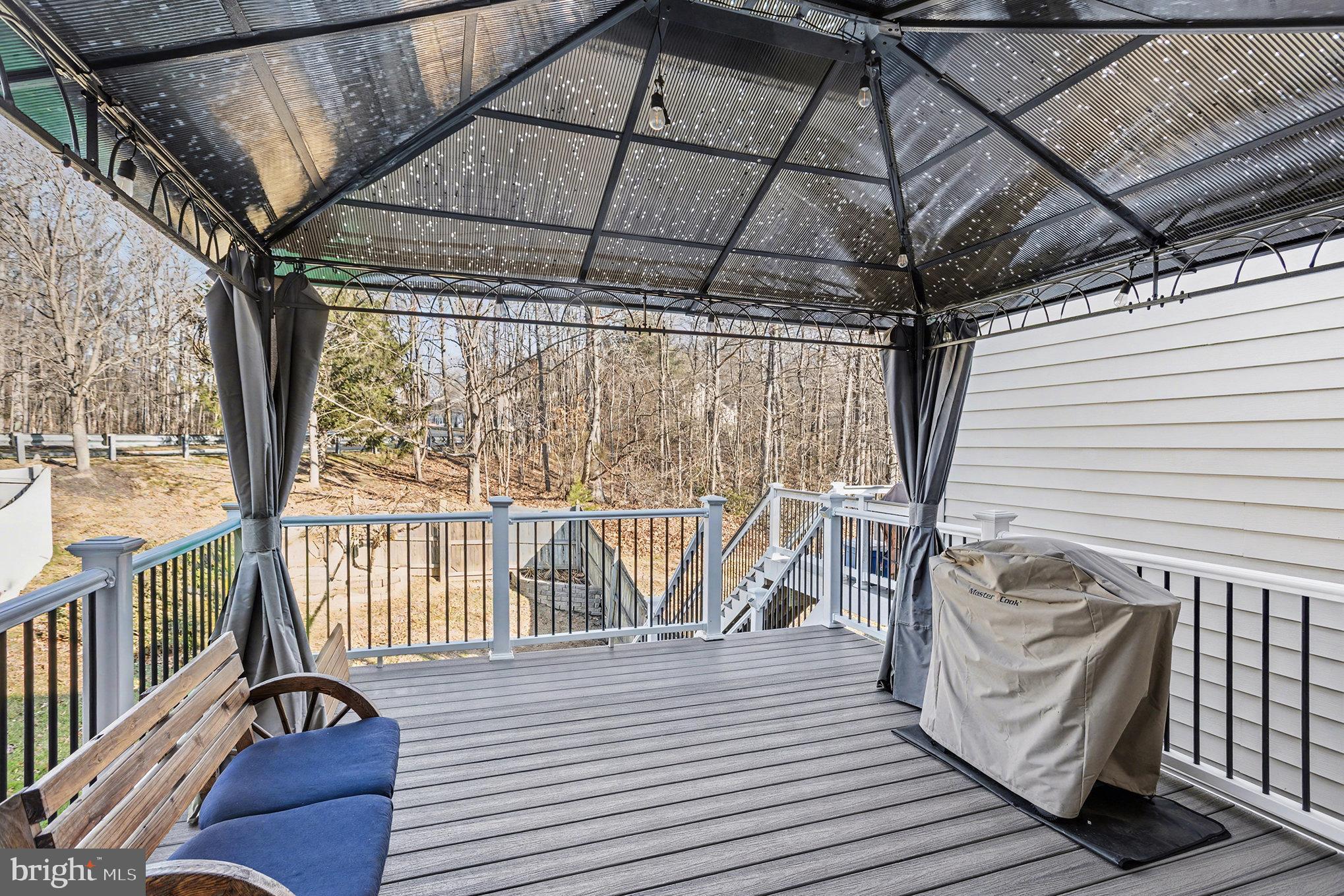 BRISTOL FOREST - Residential