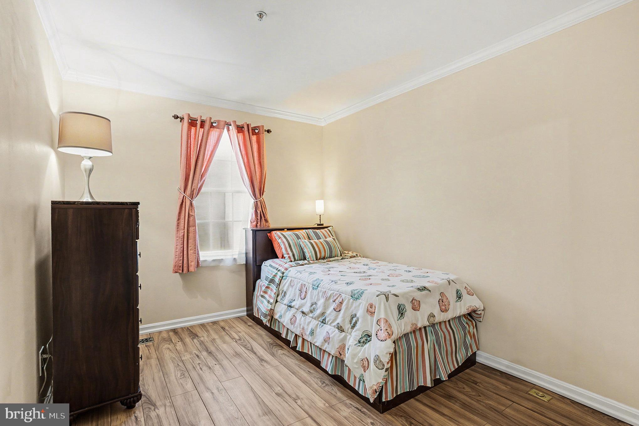 BRISTOL FOREST - Residential