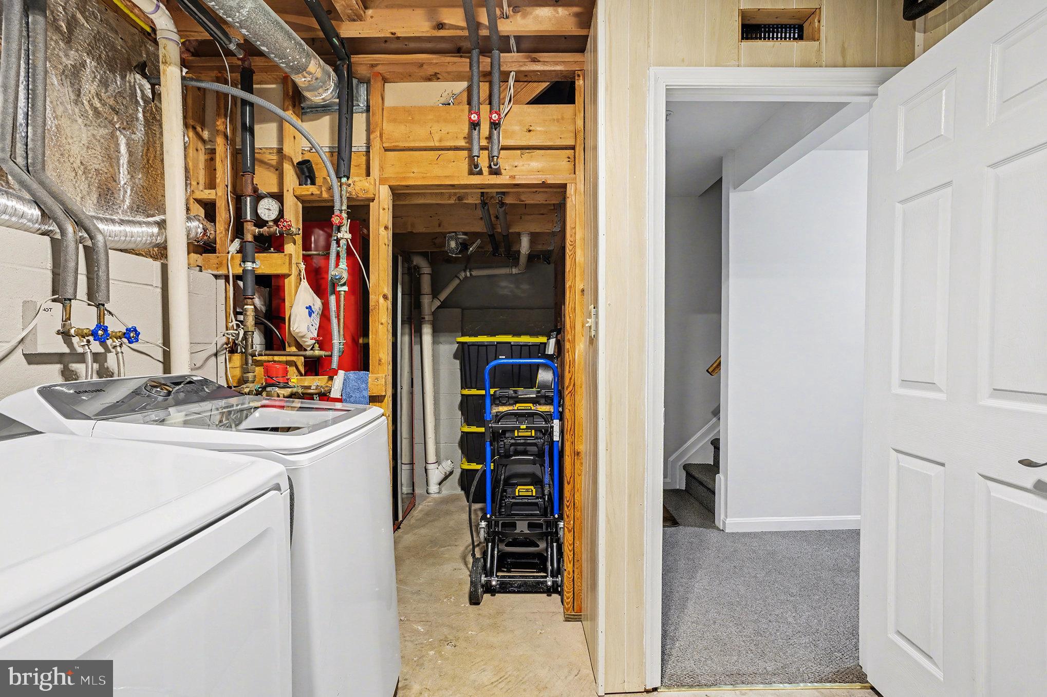 BRISTOL FOREST - Residential