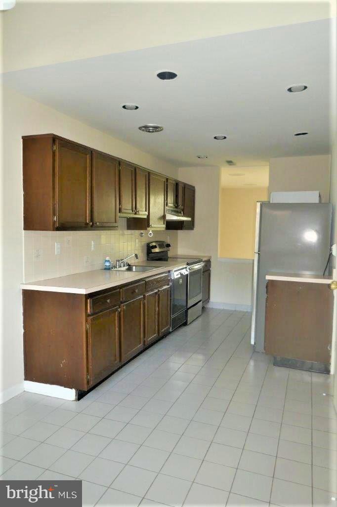 THOMAS CHOICE - Residential