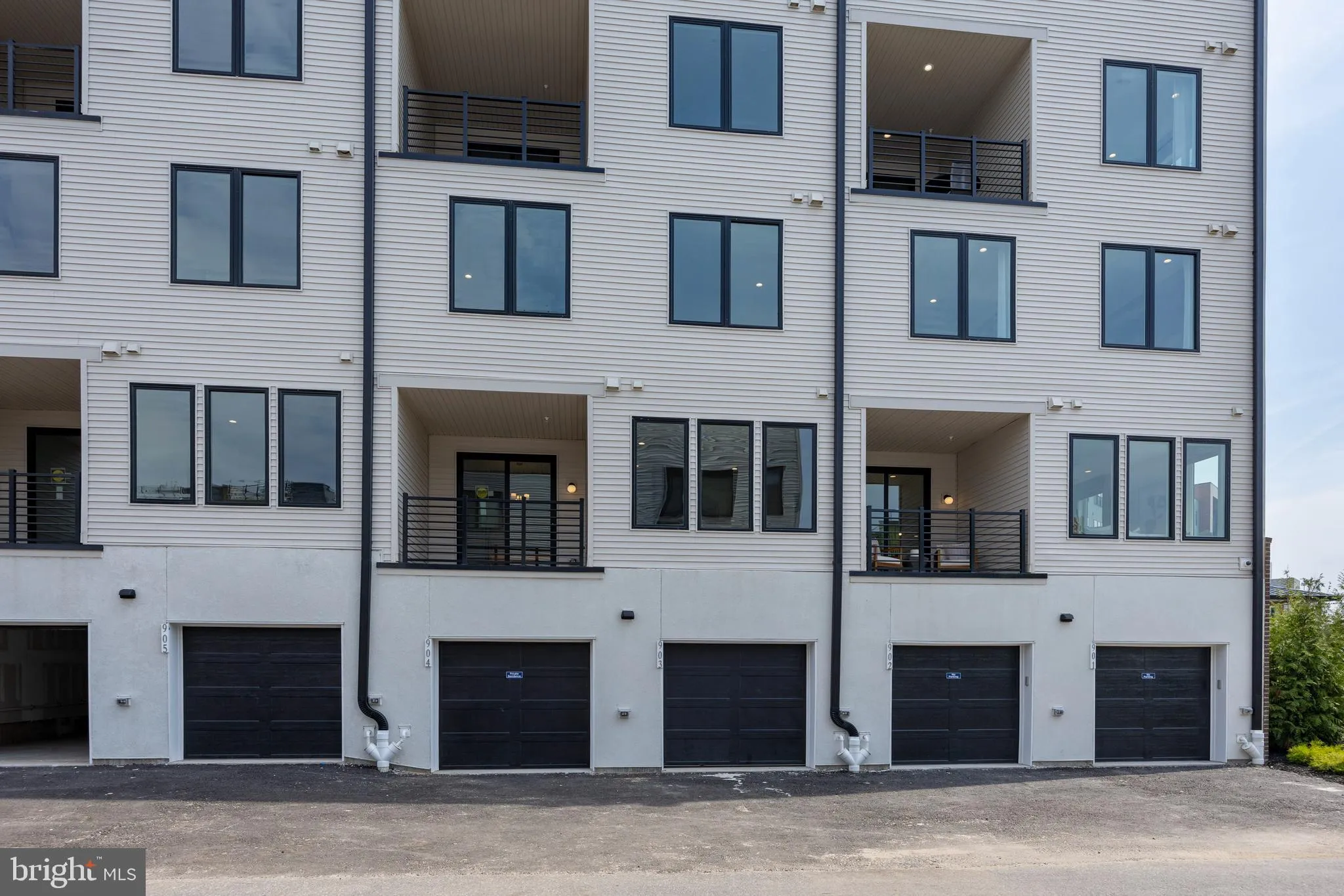 King Of Prussia, Pennsylvania 19406, United States, 3 Bedrooms Bedrooms, ,3 BathroomsBathrooms,Residential,Active,208460