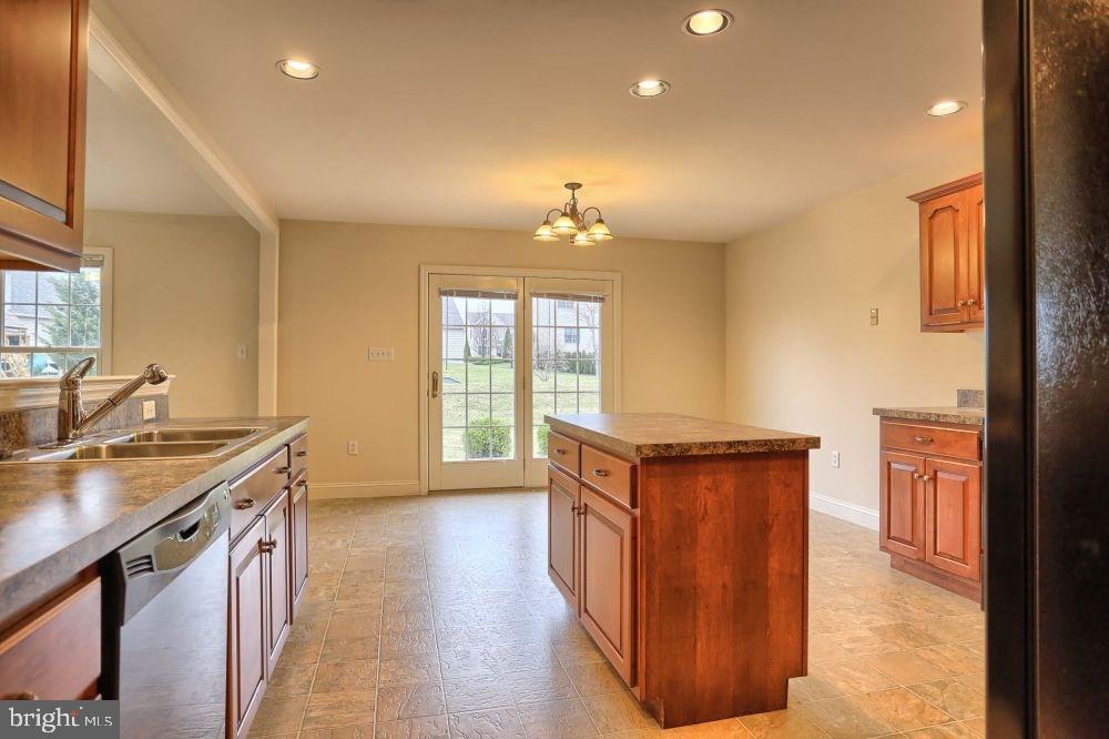 SOUTHERN MEADOWS - Residential
