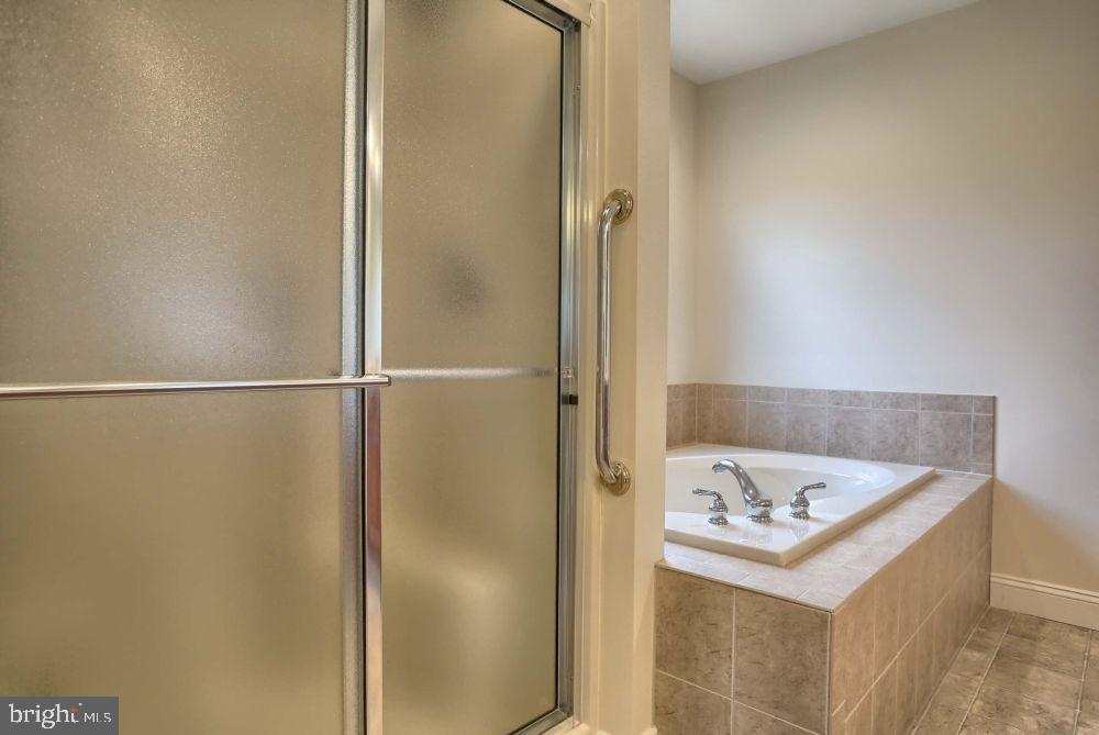 SOUTHERN MEADOWS - Residential