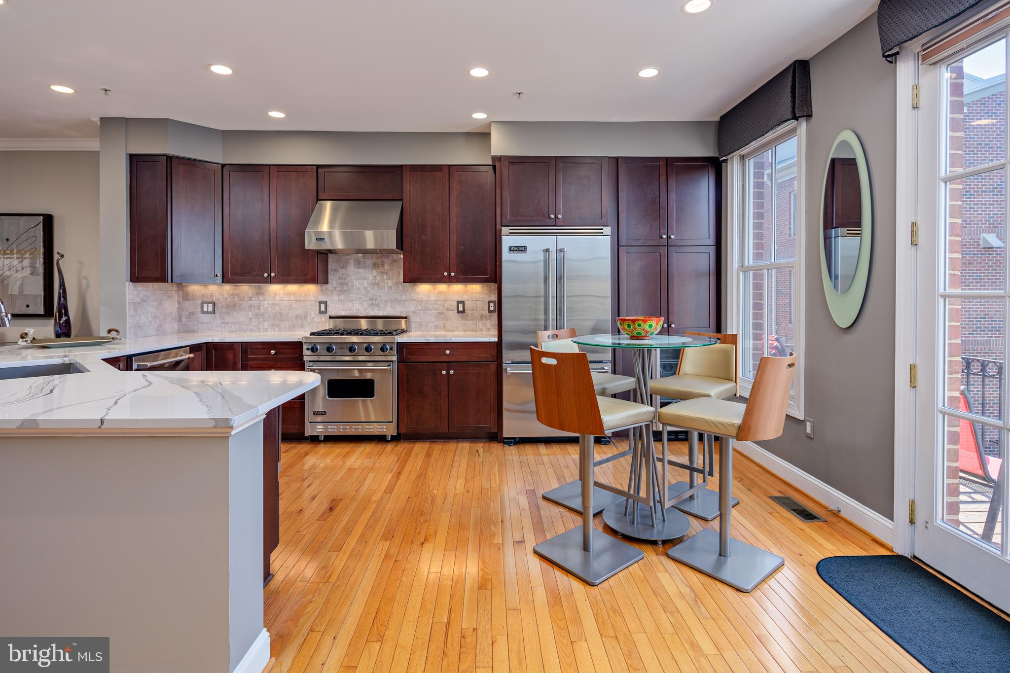NORTH SHORE - Residential