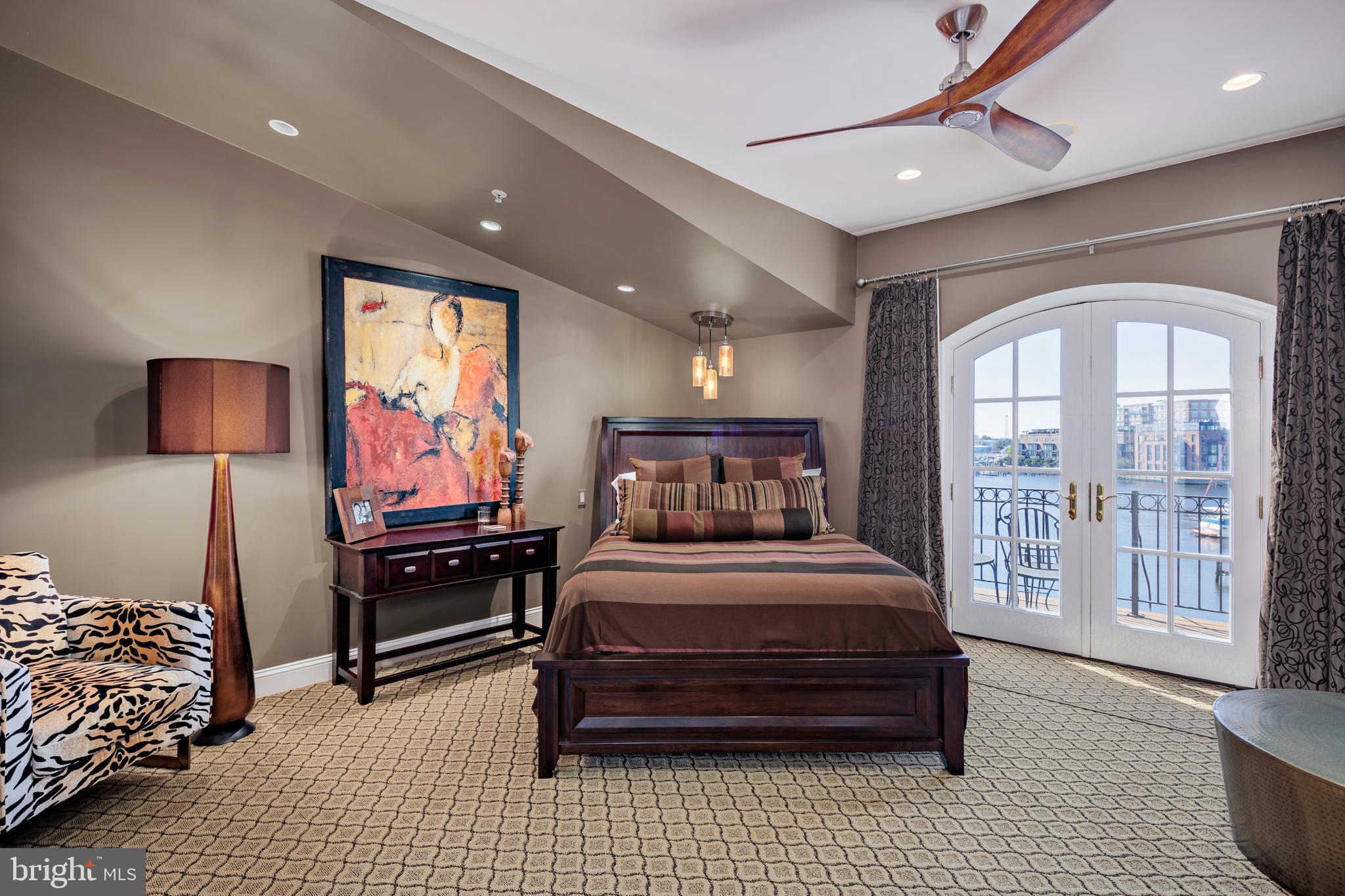 NORTH SHORE - Residential